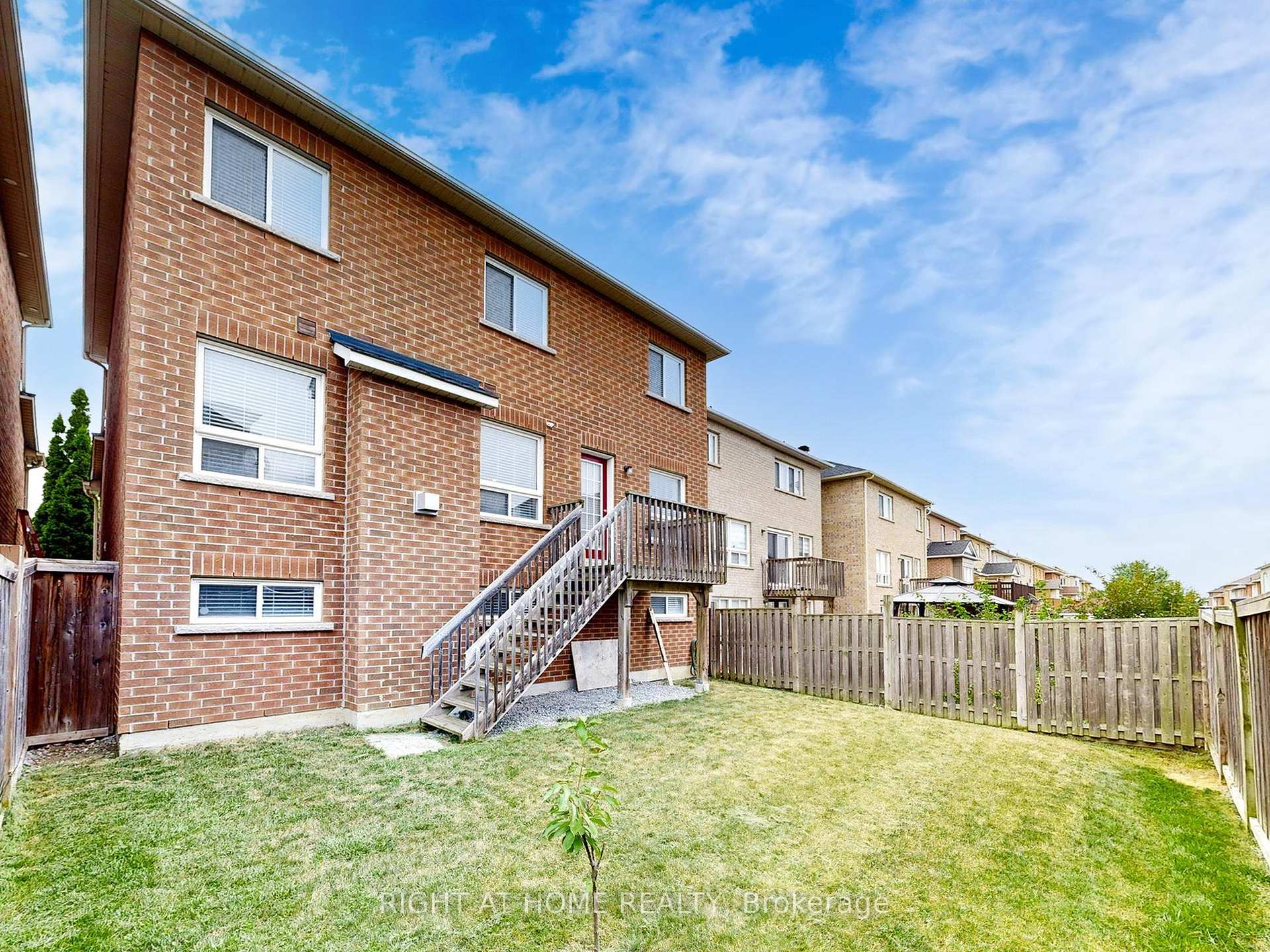 Photo 46 of 65 Styles Crescent, Ajax, Northeast Ajax — HOMEH