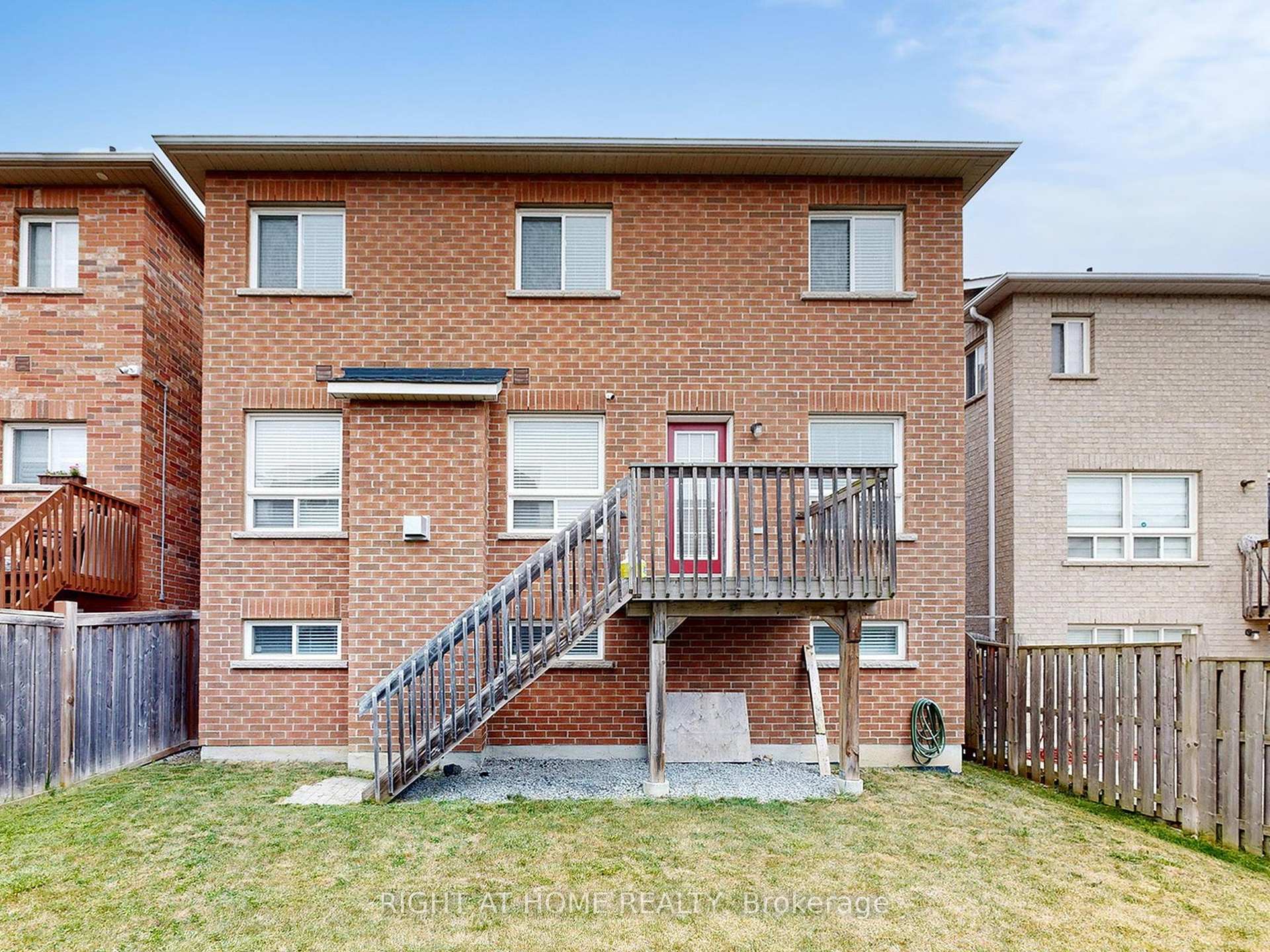Photo 37 of 65 Styles Crescent, Ajax, Northeast Ajax — HOMEH