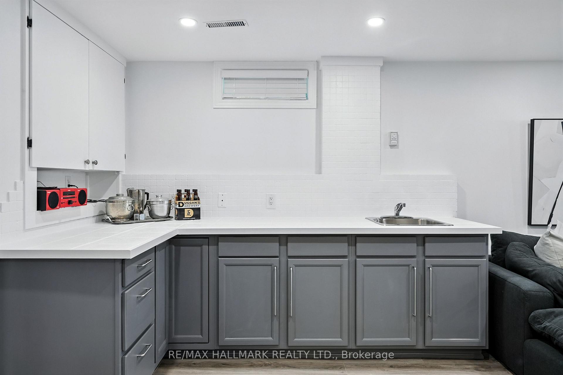 Photo 44 of 50 Black Willow Drive, Barrie, Holly — HOMEH