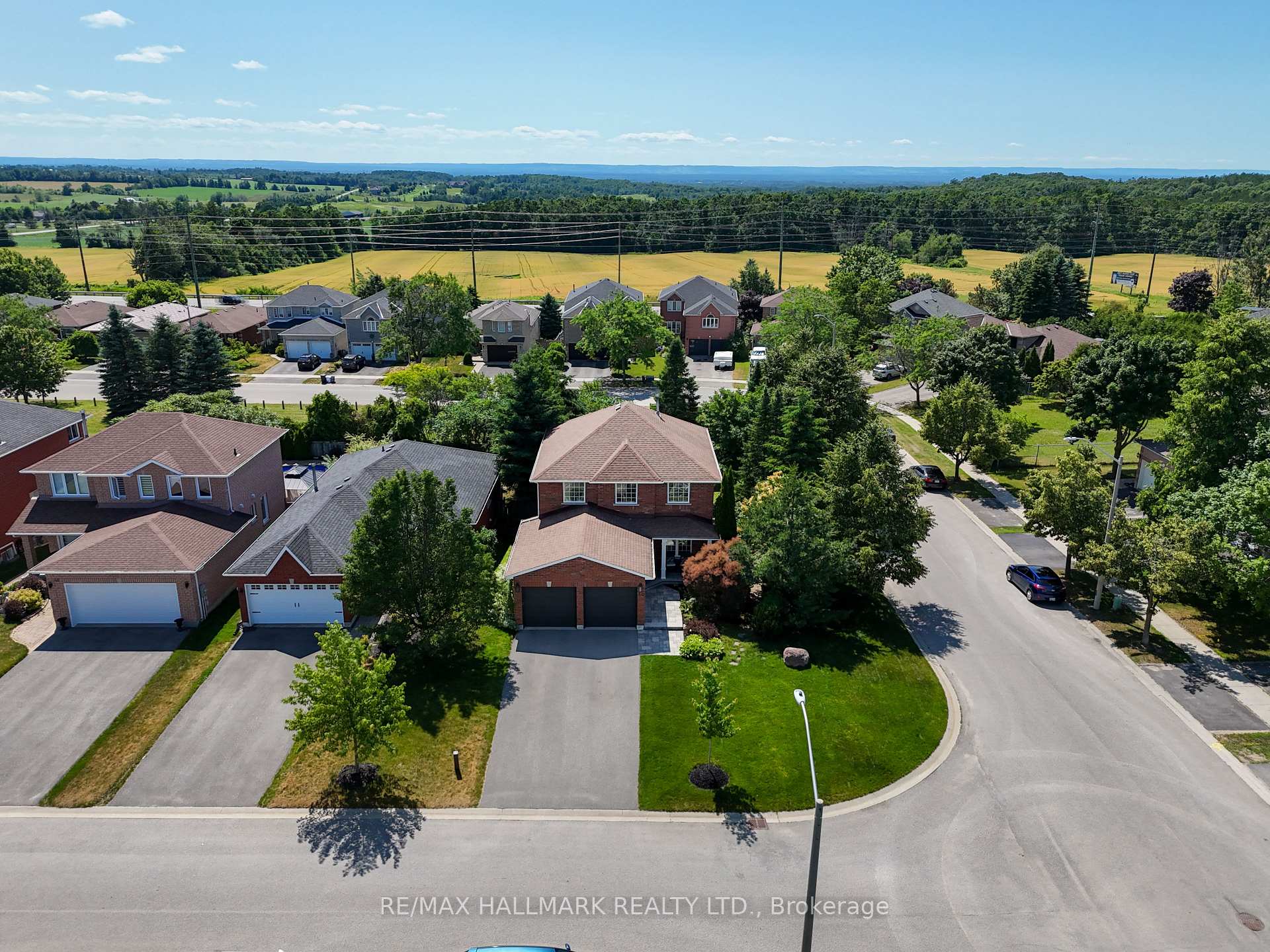 Photo 17 of 50 Black Willow Drive, Barrie, Holly — HOMEH