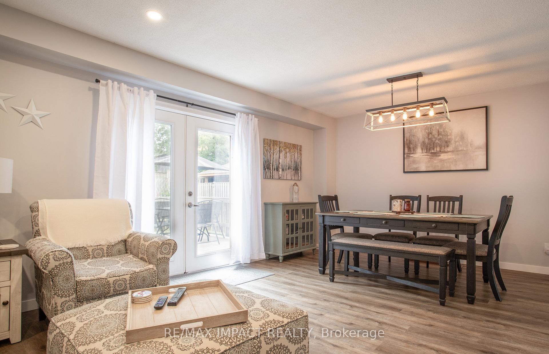 Photo 24 of 16 Lawrence Crescent, Clarington, Bowmanville — HOMEH