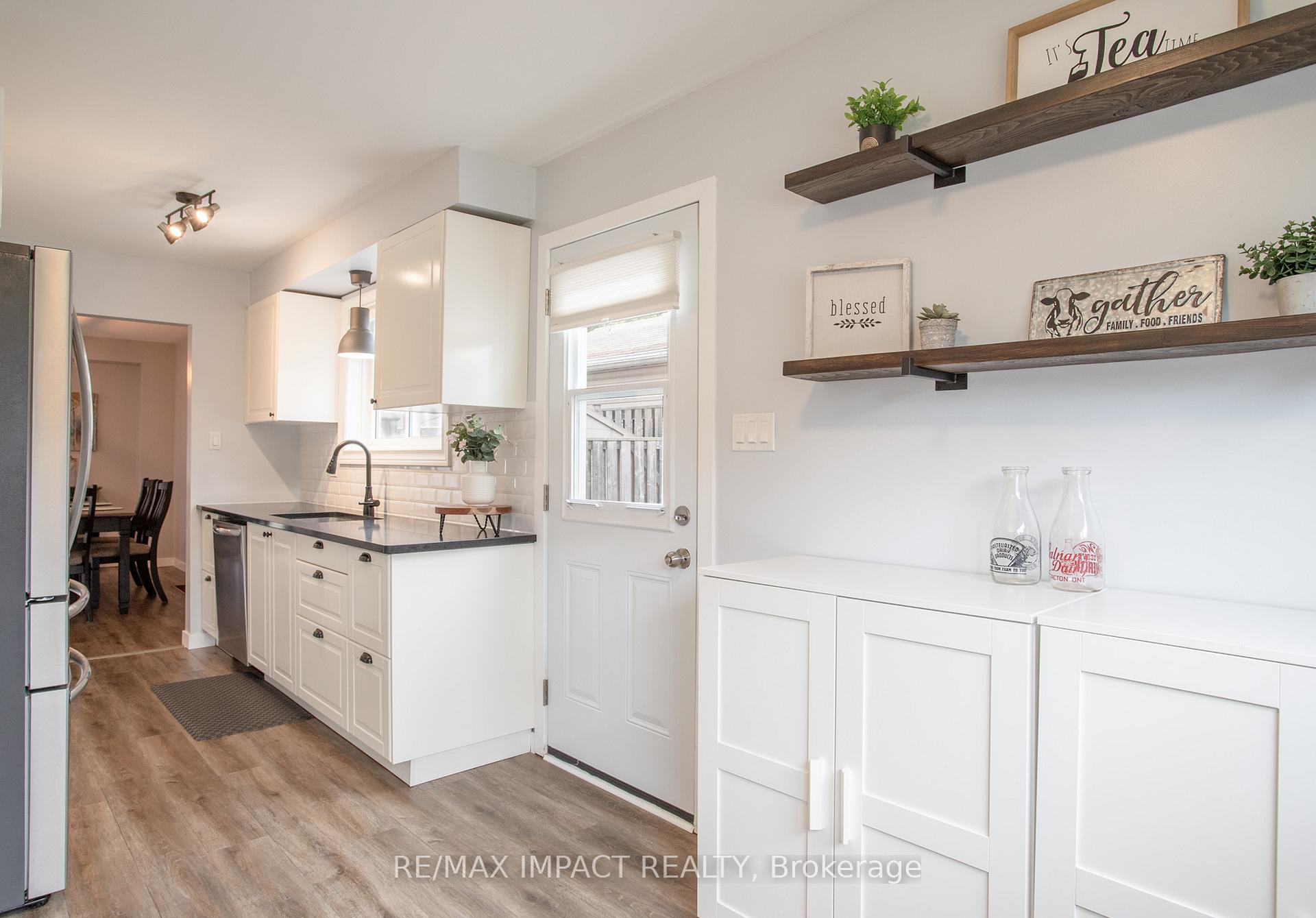 Photo 25 of 16 Lawrence Crescent, Clarington, Bowmanville — HOMEH