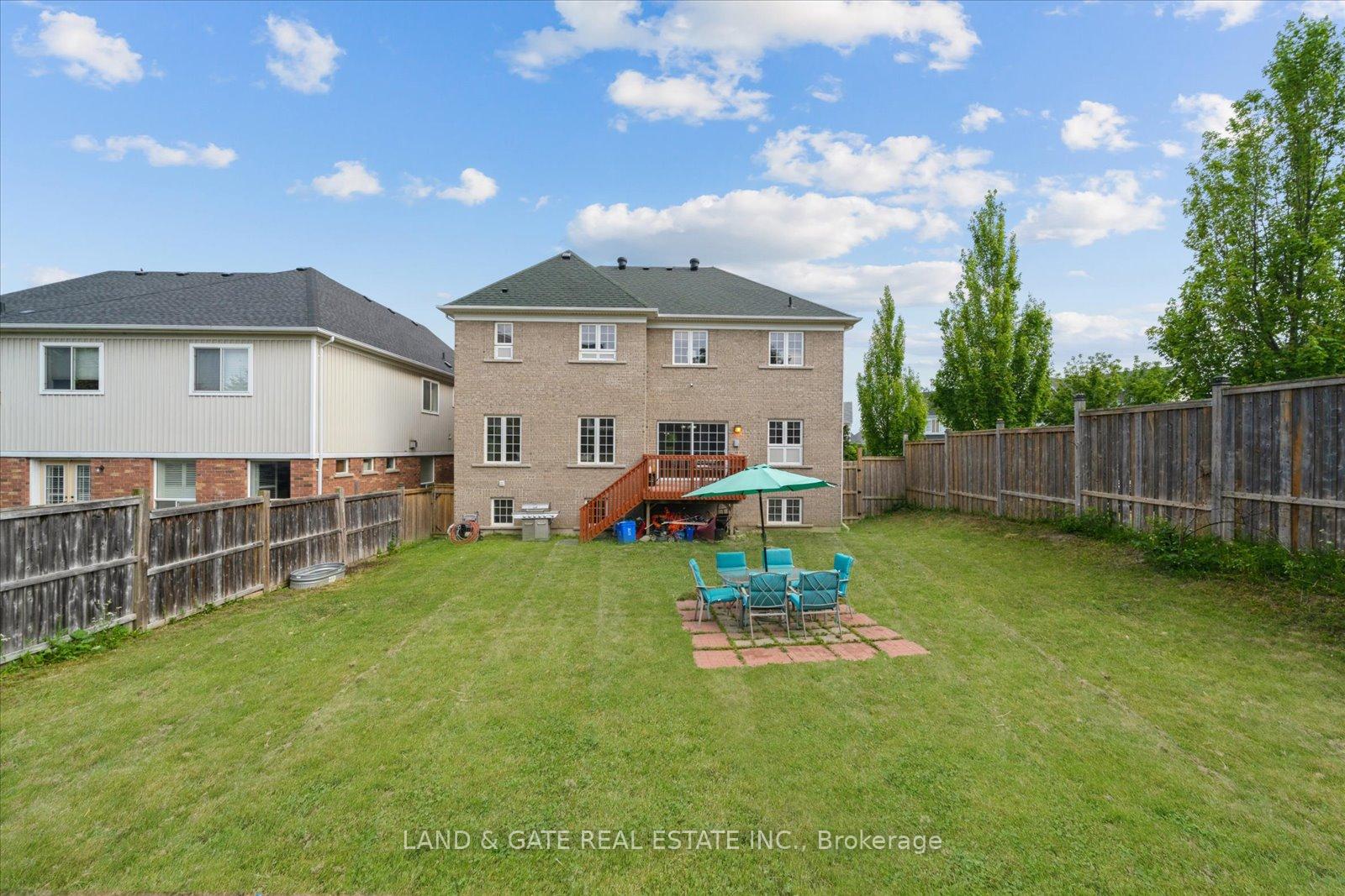 Photo 34 of 1616 Docking Court, Oshawa, Taunton — HOMEH