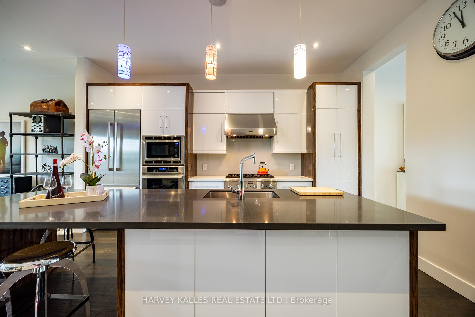 Photo 9 of 397 Soudan Avenue, Toronto, Mount Pleasant East — HOMEH