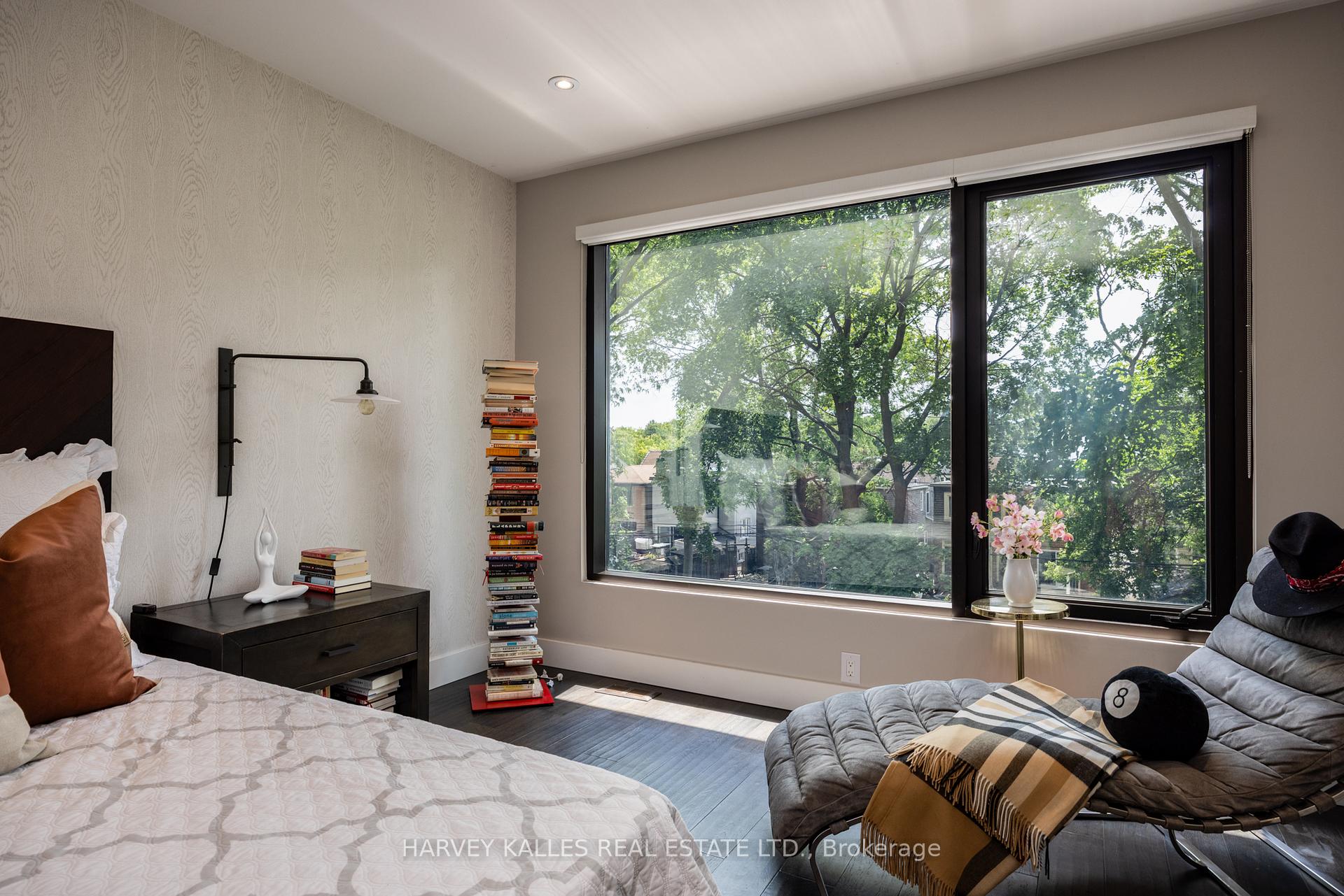 Photo 23 of 397 Soudan Avenue, Toronto, Mount Pleasant East — HOMEH