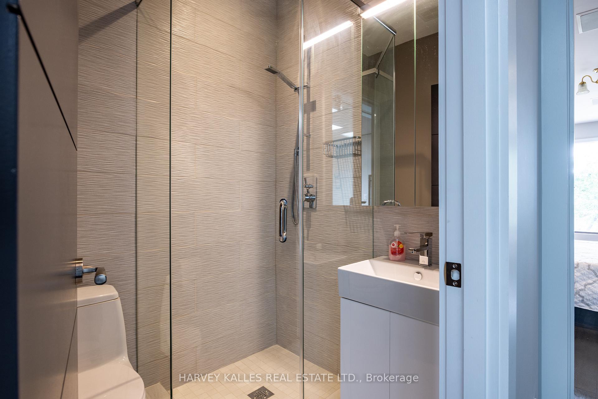 Photo 5 of 397 Soudan Avenue, Toronto, Mount Pleasant East — HOMEH