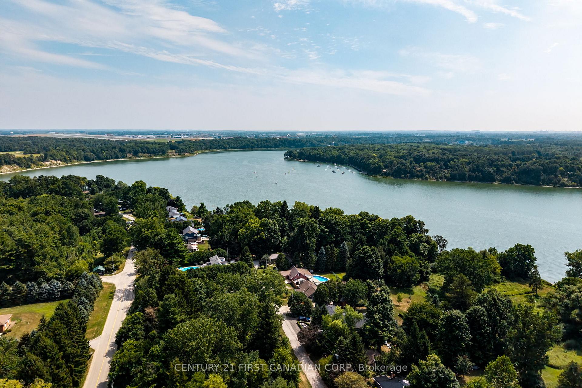 Photo 1 of 21084 Riverview Drive, Thames Centre, Rural Thames Centre — HOMEH