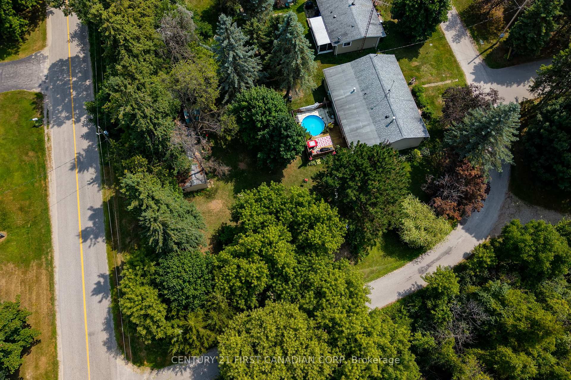 Photo 15 of 21084 Riverview Drive, Thames Centre, Rural Thames Centre — HOMEH