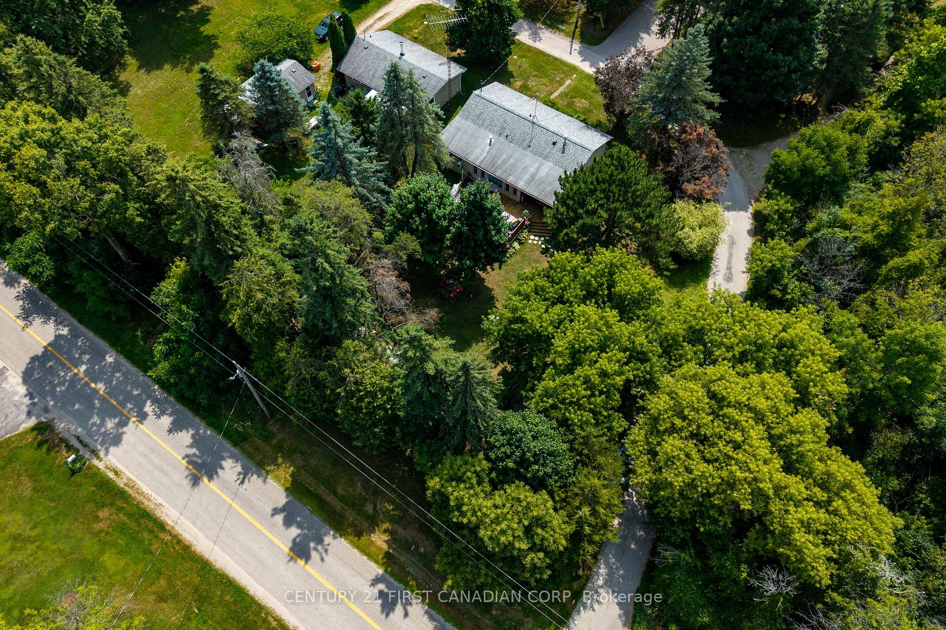 Photo 7 of 21084 Riverview Drive, Thames Centre, Rural Thames Centre — HOMEH