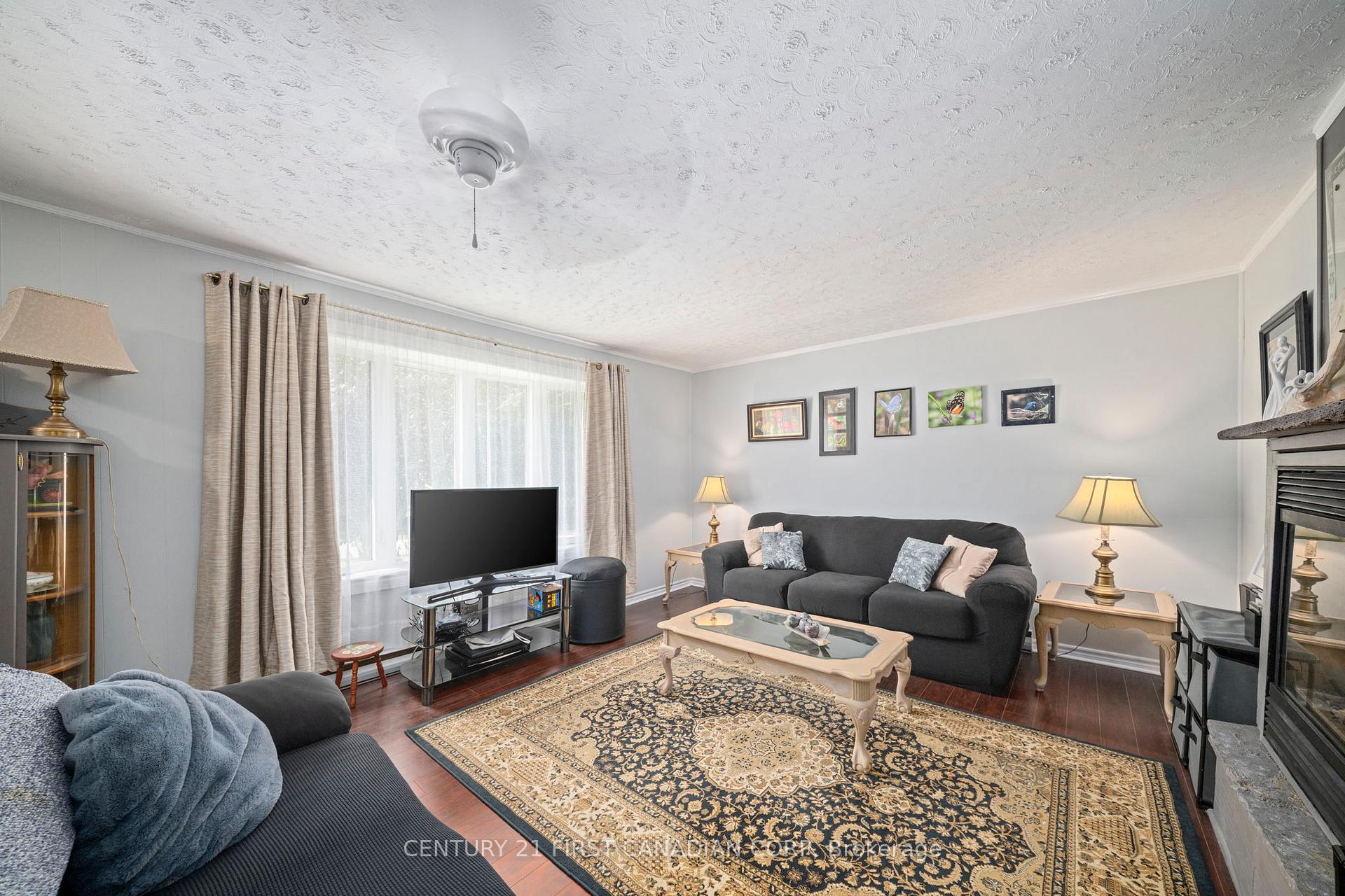 Photo 27 of 21084 Riverview Drive, Thames Centre, Rural Thames Centre — HOMEH