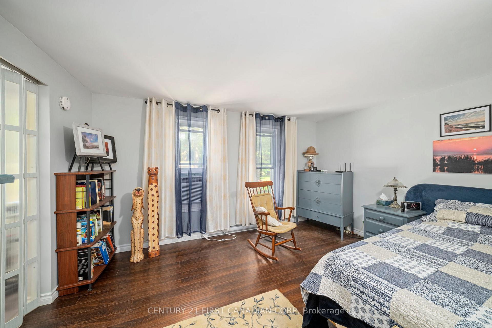 Photo 19 of 21084 Riverview Drive, Thames Centre, Rural Thames Centre — HOMEH
