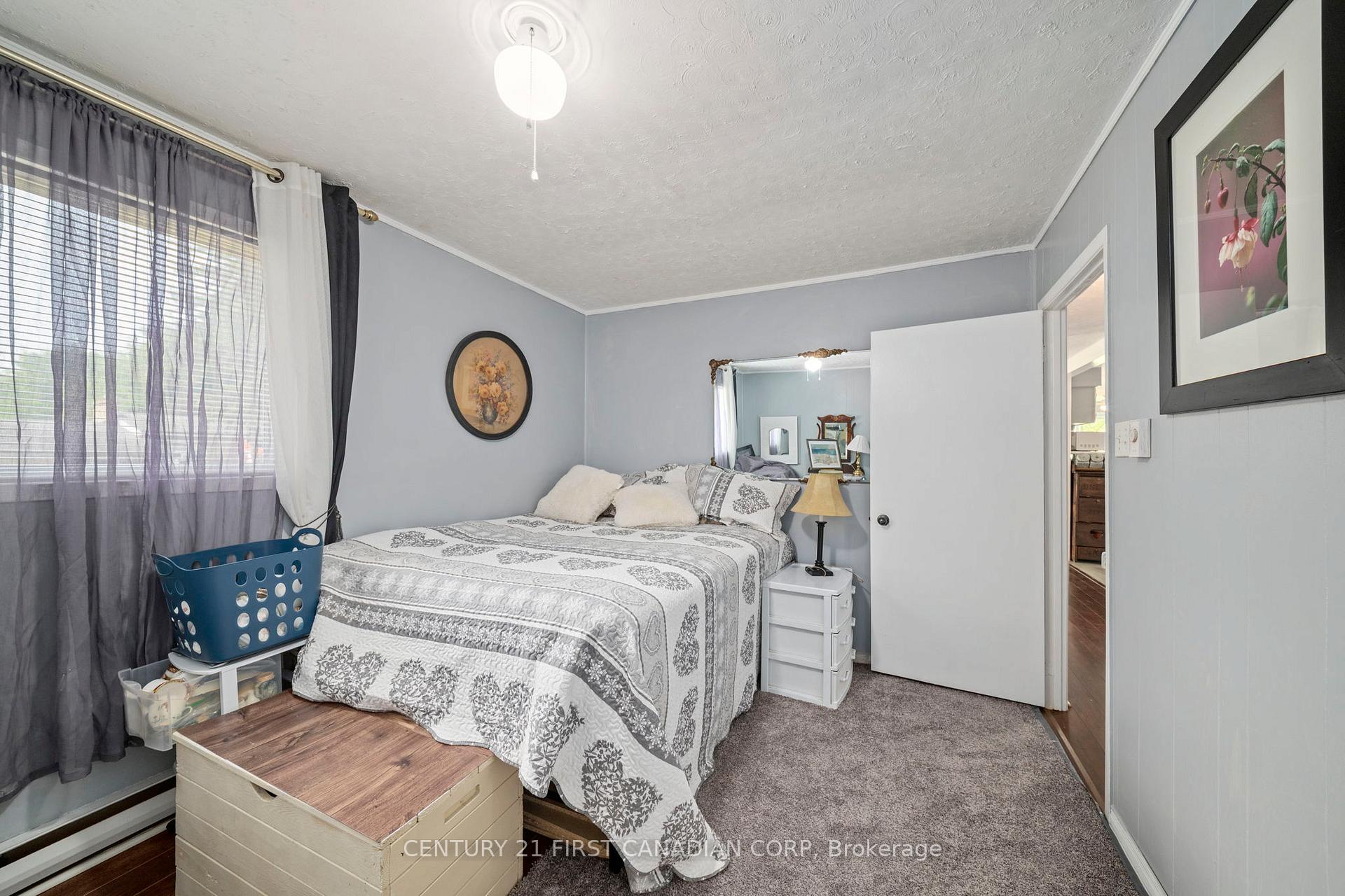 Photo 31 of 21084 Riverview Drive, Thames Centre, Rural Thames Centre — HOMEH