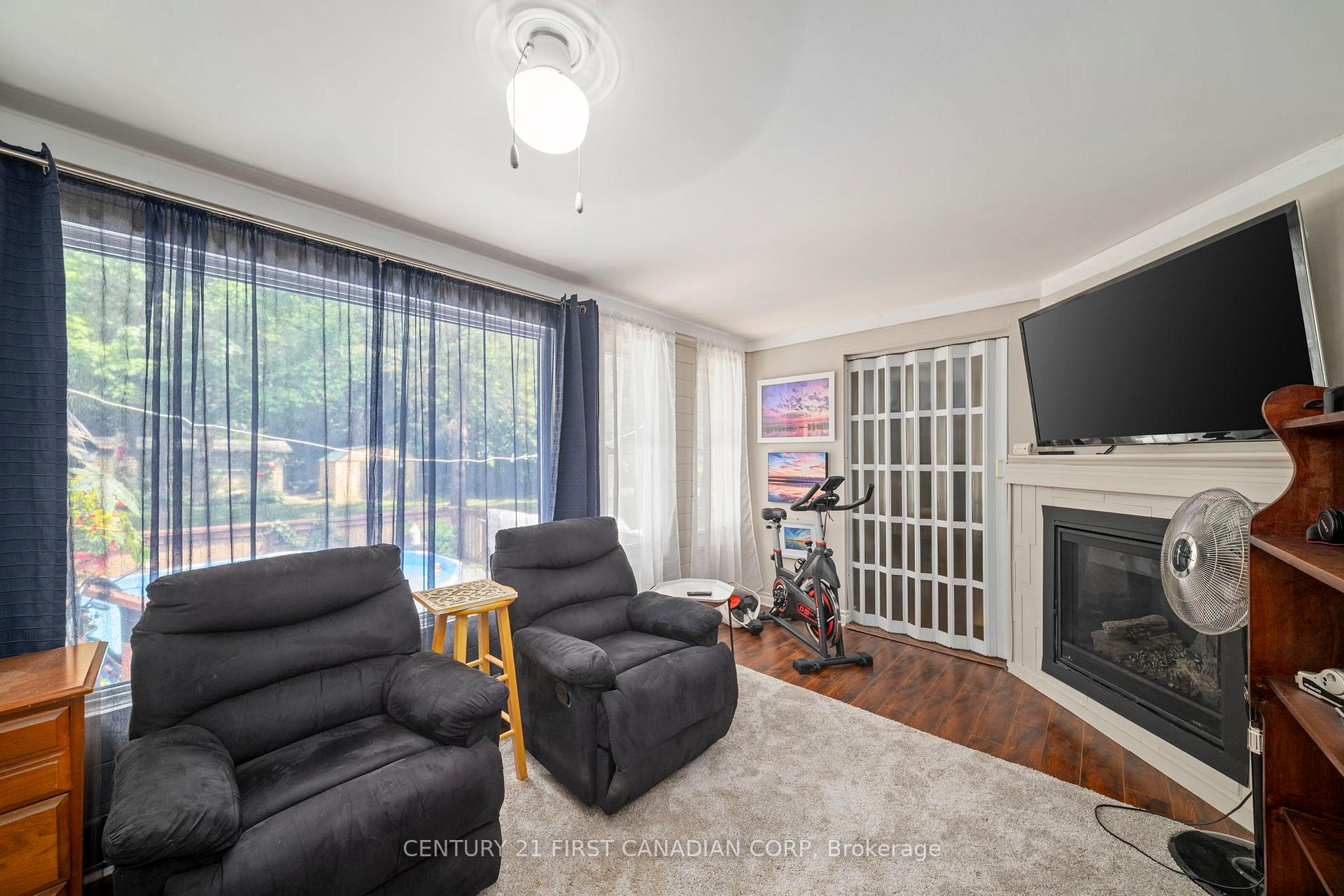 Photo 24 of 21084 Riverview Drive, Thames Centre, Rural Thames Centre — HOMEH