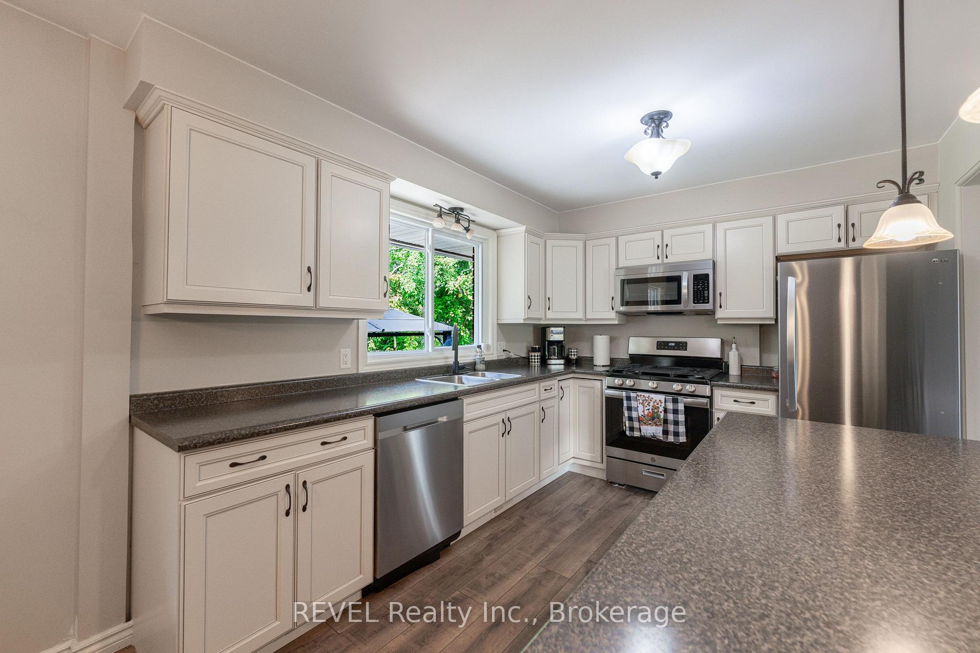 Photo 3 of 164 Diltz Road, Haldimand, Dunnville — HOMEH