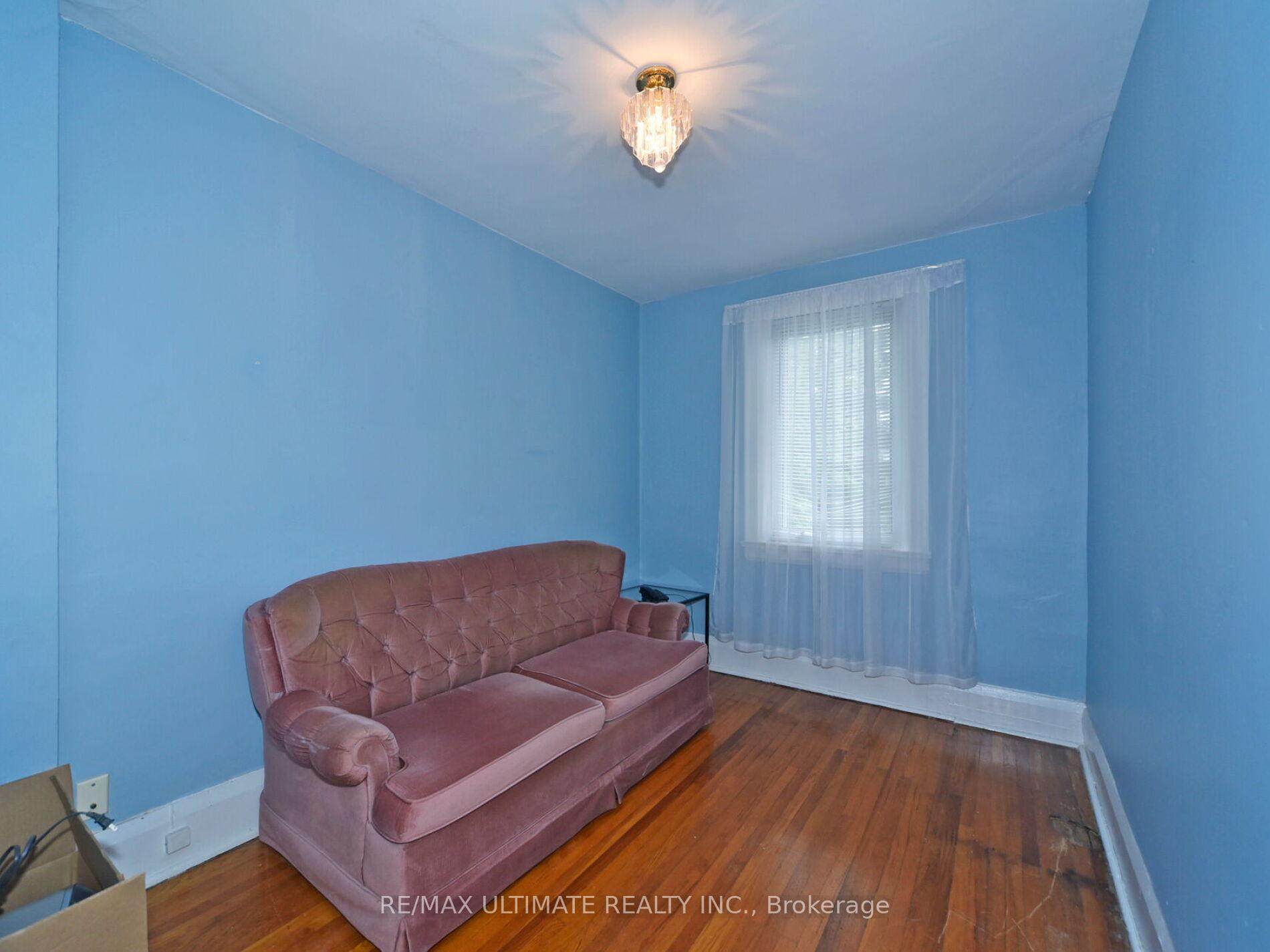 Photo 6 of 86 Cherrywood Avenue, Toronto, Humewood-Cedarvale — HOMEH