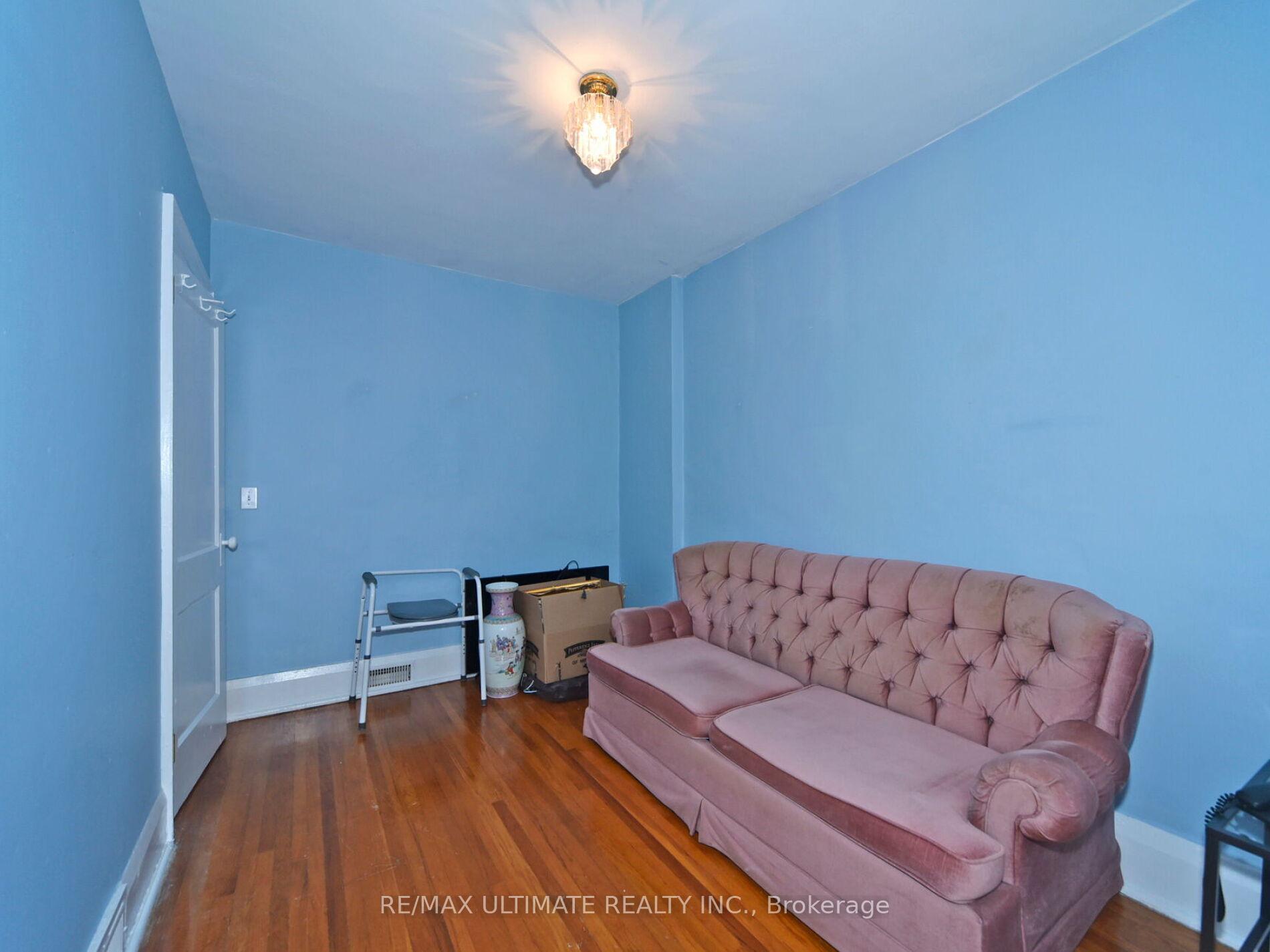 Photo 7 of 86 Cherrywood Avenue, Toronto, Humewood-Cedarvale — HOMEH