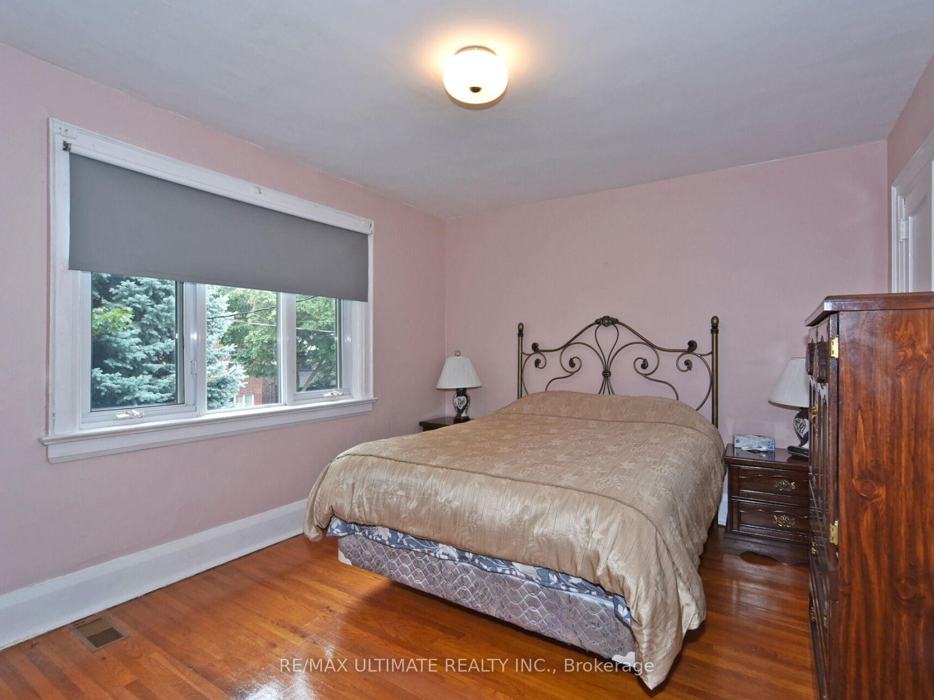 Photo 8 of 86 Cherrywood Avenue, Toronto, Humewood-Cedarvale — HOMEH
