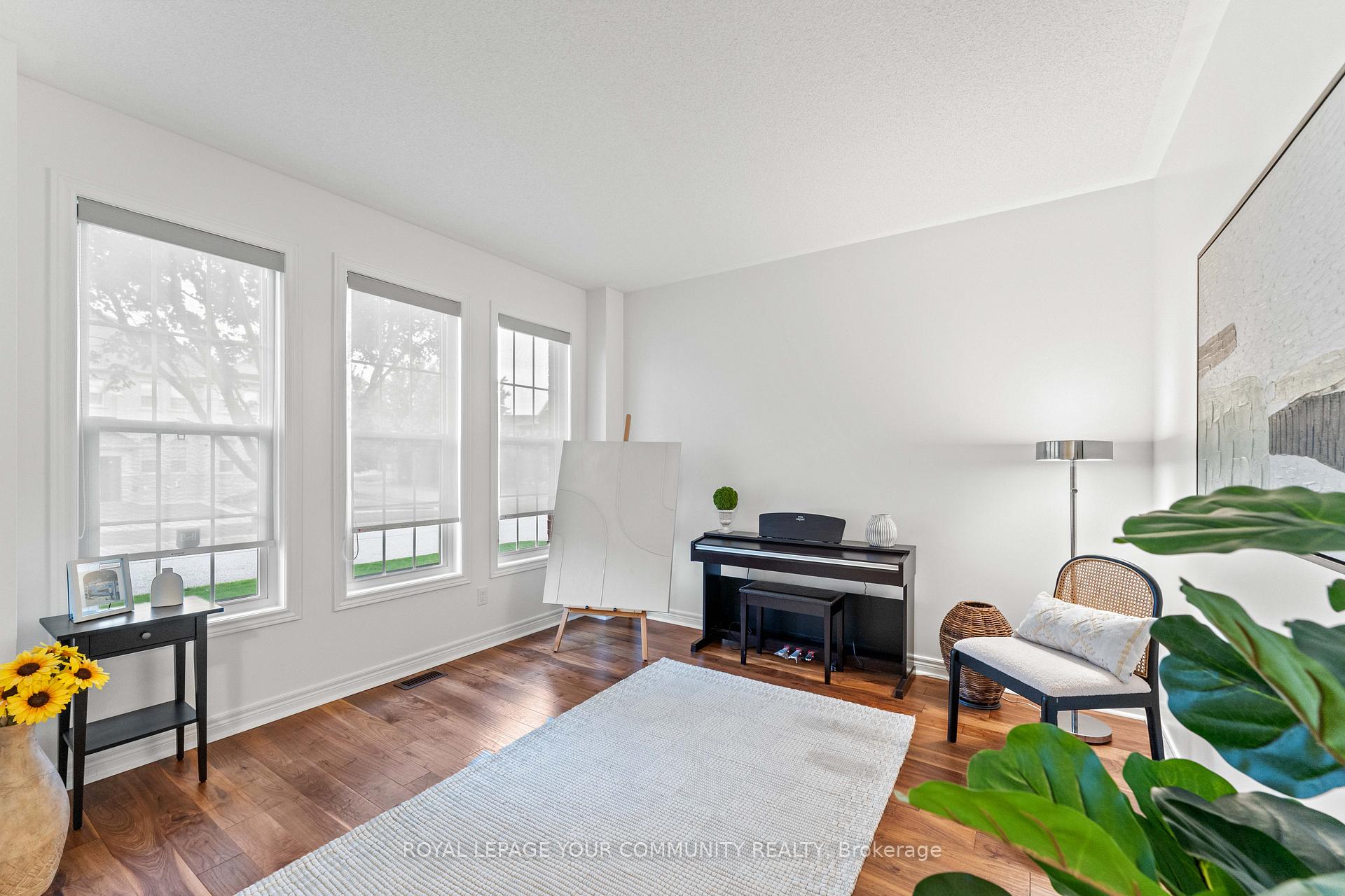 Photo 3 of 29 Paisley Green Avenue, Caledon, Caledon East — HOMEH