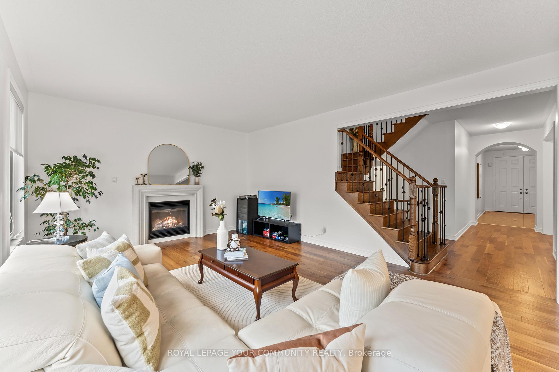 Photo 17 of 29 Paisley Green Avenue, Caledon, Caledon East — HOMEH