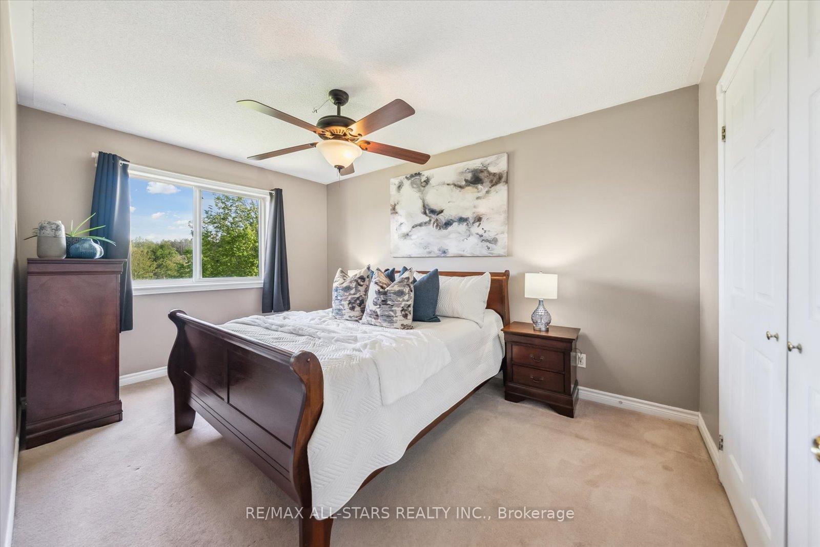 Photo 21 of 54 Marlow Circle, Springwater, Hillsdale — HOMEH