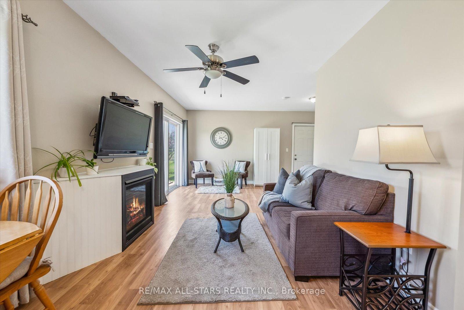 Photo 43 of 54 Marlow Circle, Springwater, Hillsdale — HOMEH