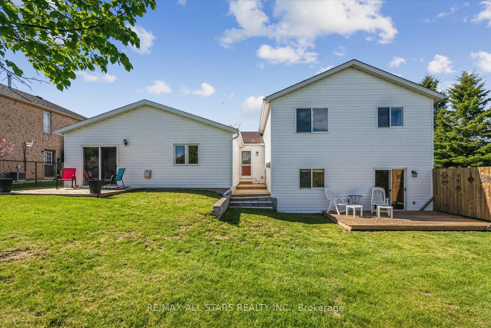 Photo 30 of 54 Marlow Circle, Springwater, Hillsdale — HOMEH