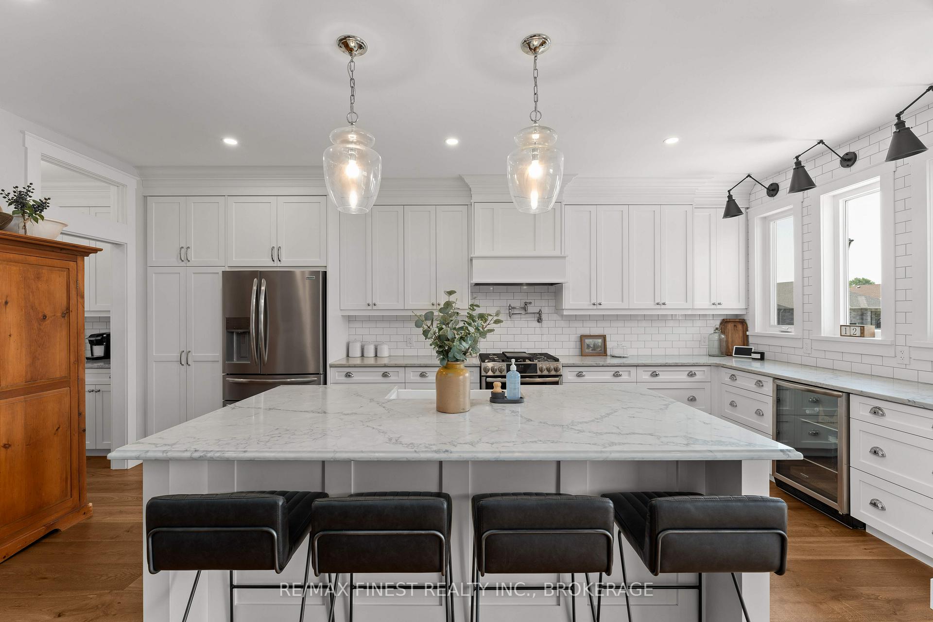 Photo 2 of 845 Windermere Drive, Kingston, City Northwest — HOMEH