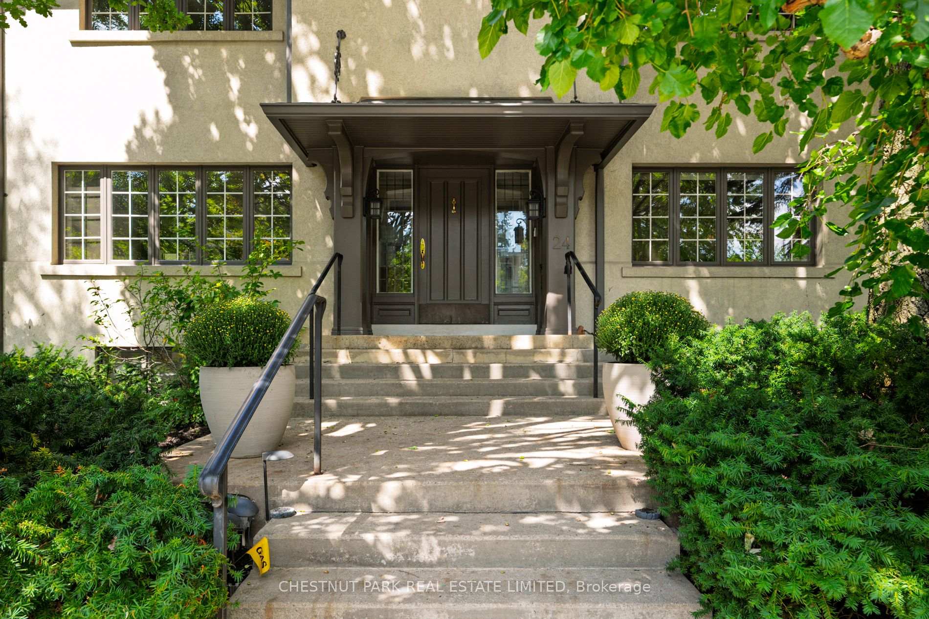 Photo 6 of 24 Dinnick Crescent, Toronto, Lawrence Park South — HOMEH