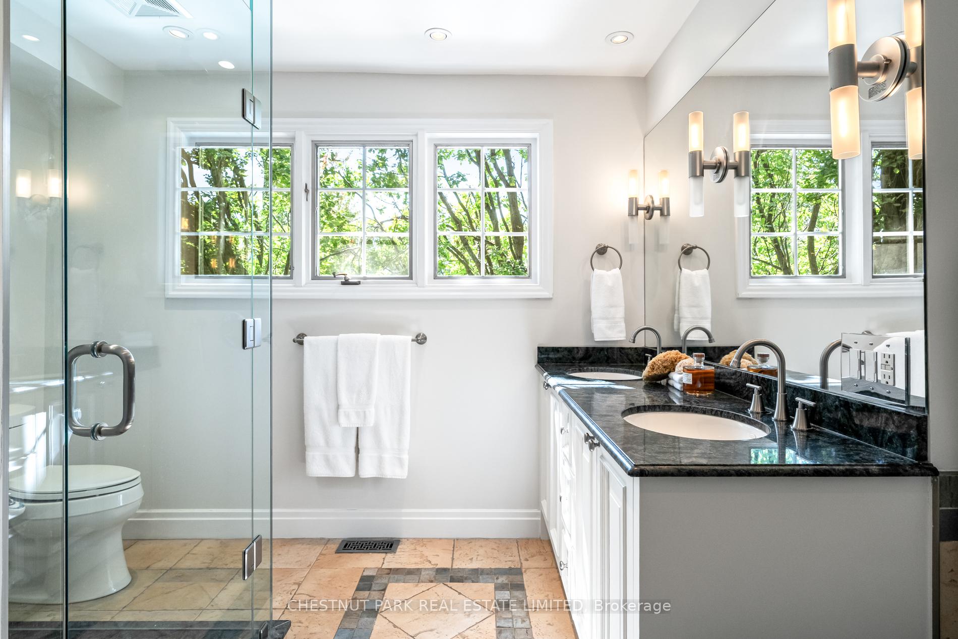 Photo 19 of 24 Dinnick Crescent, Toronto, Lawrence Park South — HOMEH