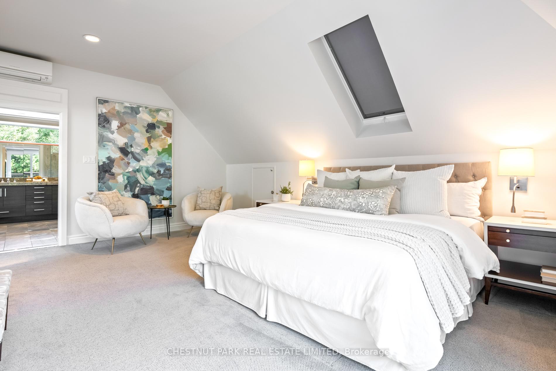 Photo 25 of 24 Dinnick Crescent, Toronto, Lawrence Park South — HOMEH
