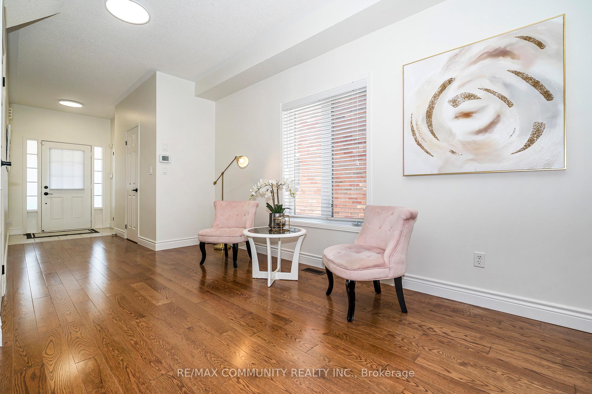 Photo 37 of 12 Hickman Road, Ajax, South East — HOMEH
