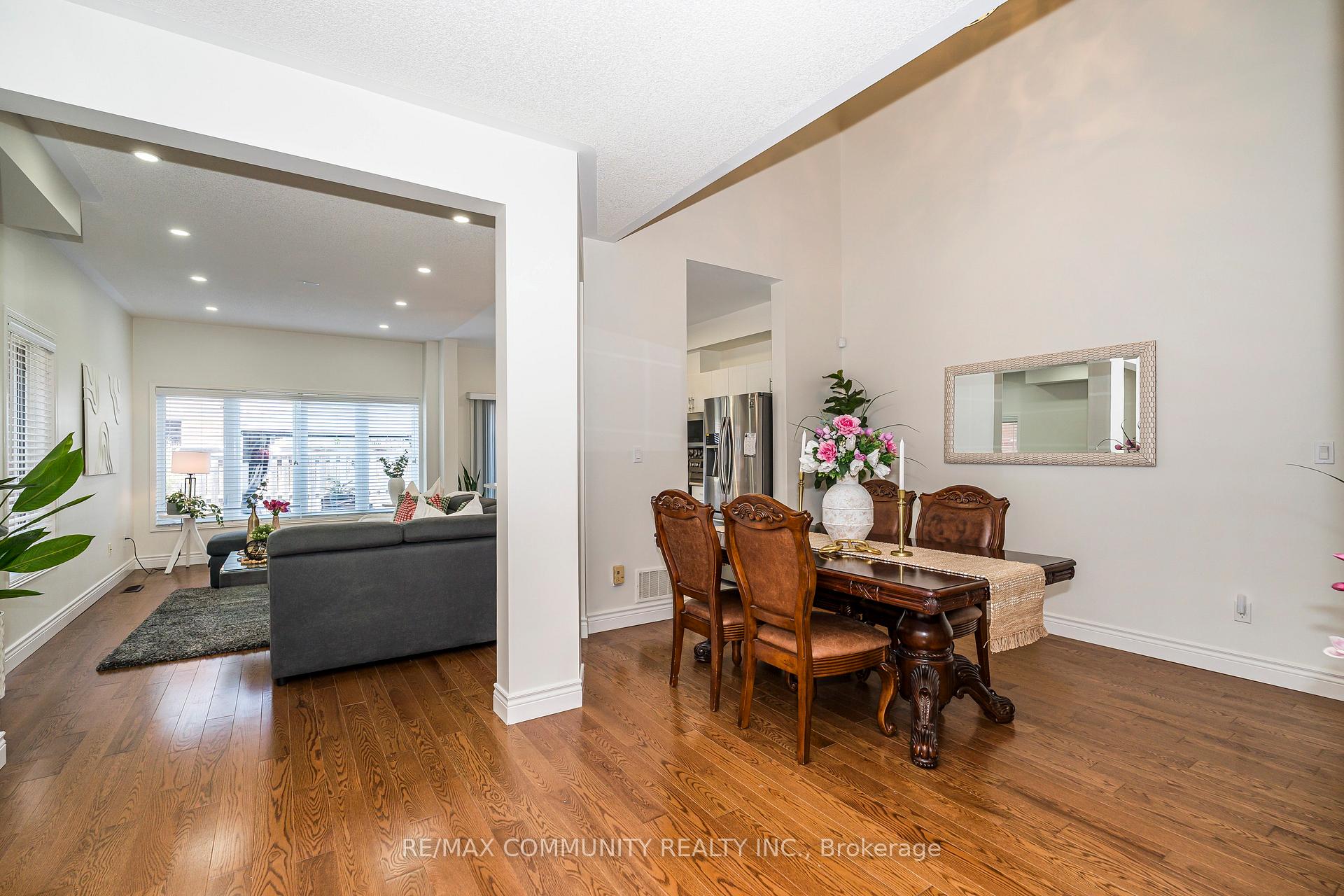 Photo 32 of 12 Hickman Road, Ajax, South East — HOMEH