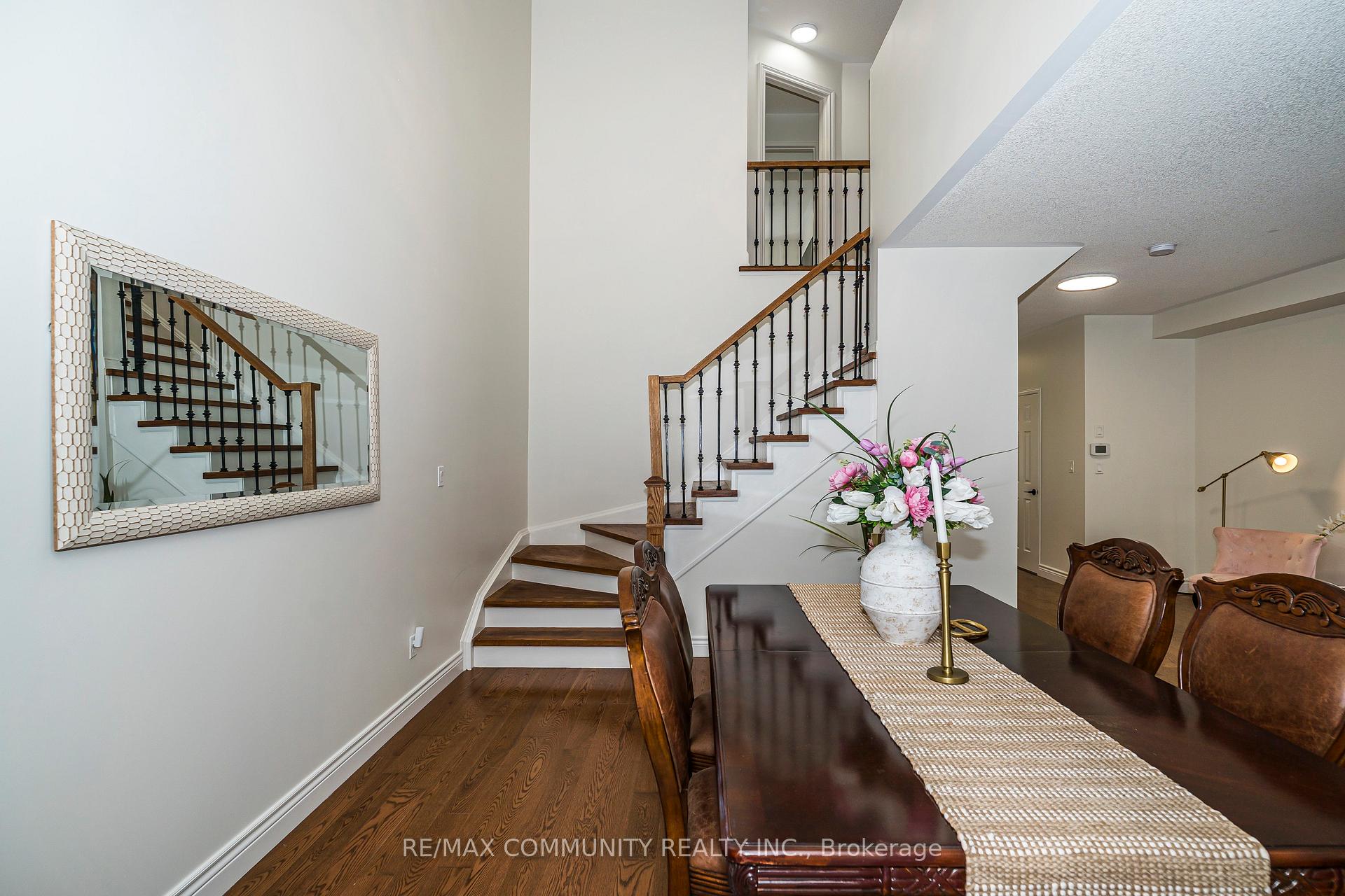 Photo 17 of 12 Hickman Road, Ajax, South East — HOMEH