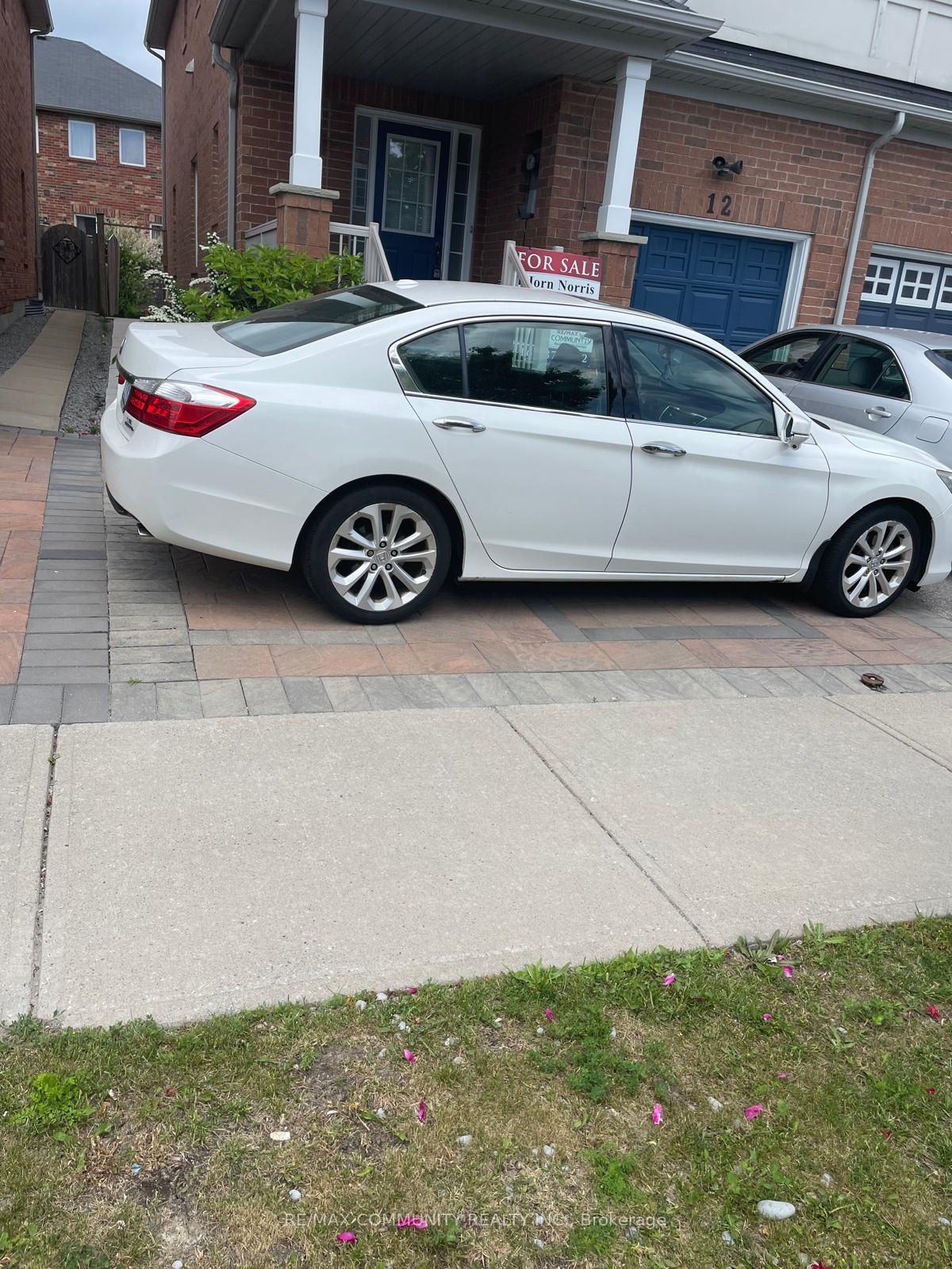 Photo 21 of 12 Hickman Road, Ajax, South East — HOMEH