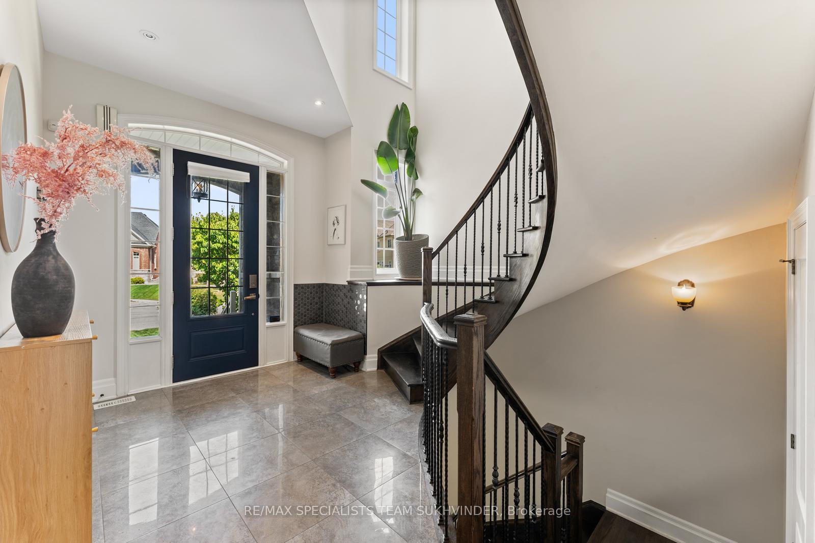 Photo 14 of 6 Prince Michael Court, Caledon, Rural Caledon — HOMEH