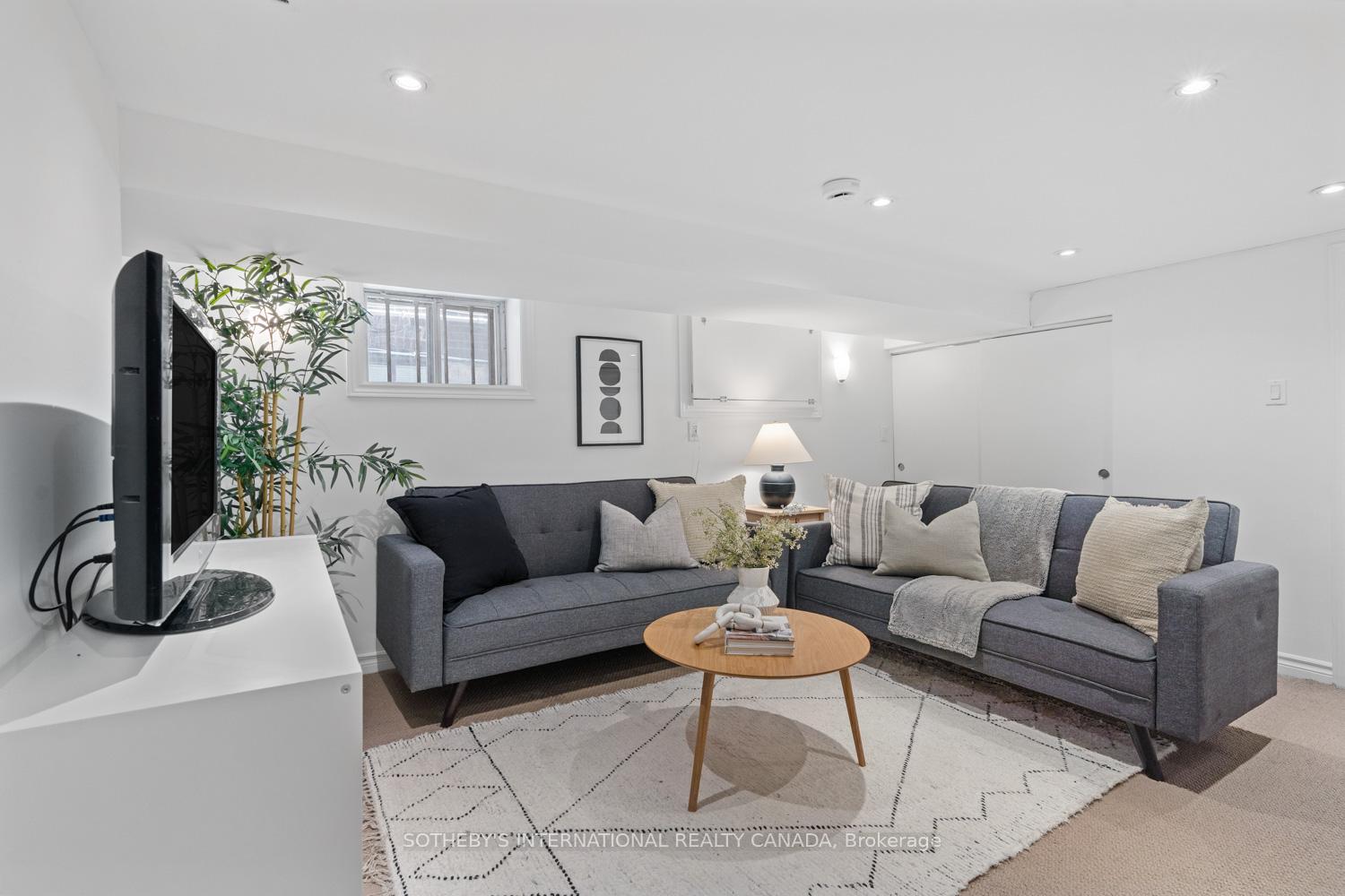 Photo 4 of 202 Arlington Avenue, Toronto, Humewood-Cedarvale — HOMEH