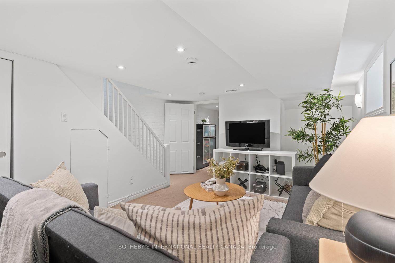 Photo 25 of 202 Arlington Avenue, Toronto, Humewood-Cedarvale — HOMEH