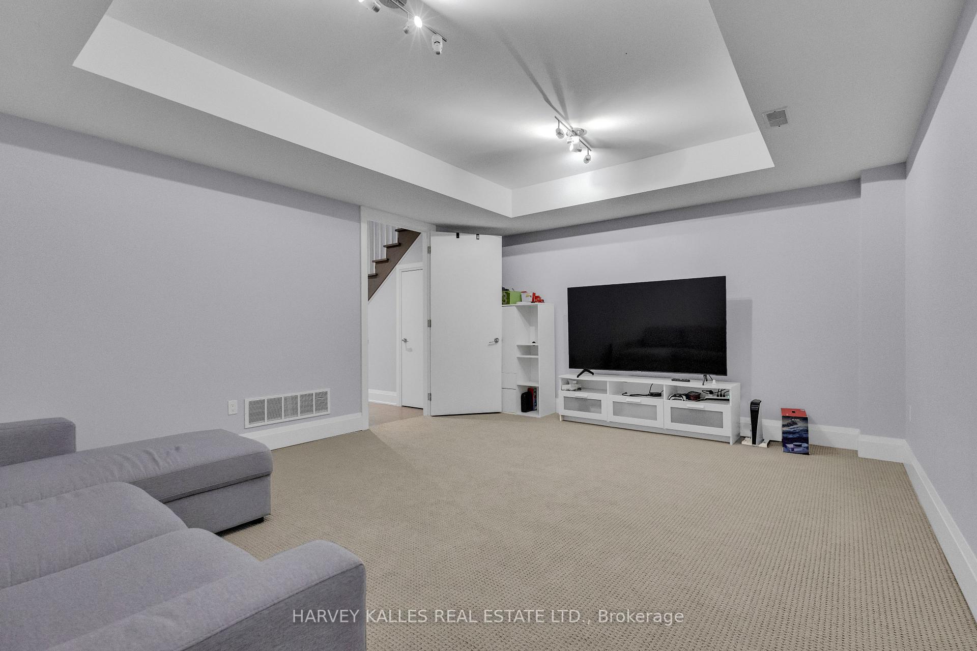 Photo 46 of 1256 Avenue Road, Toronto, Lawrence Park South — HOMEH