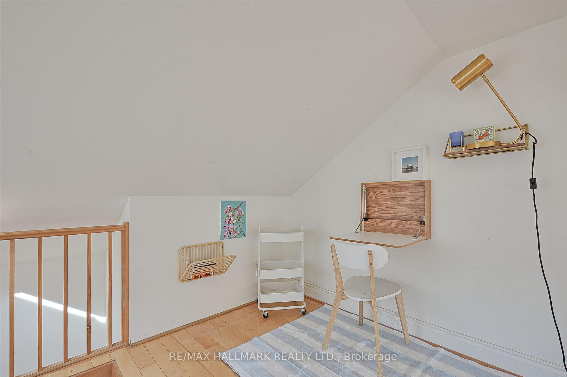 Photo 15 of 88 1/2 Massey Street, Toronto, Niagara — HOMEH