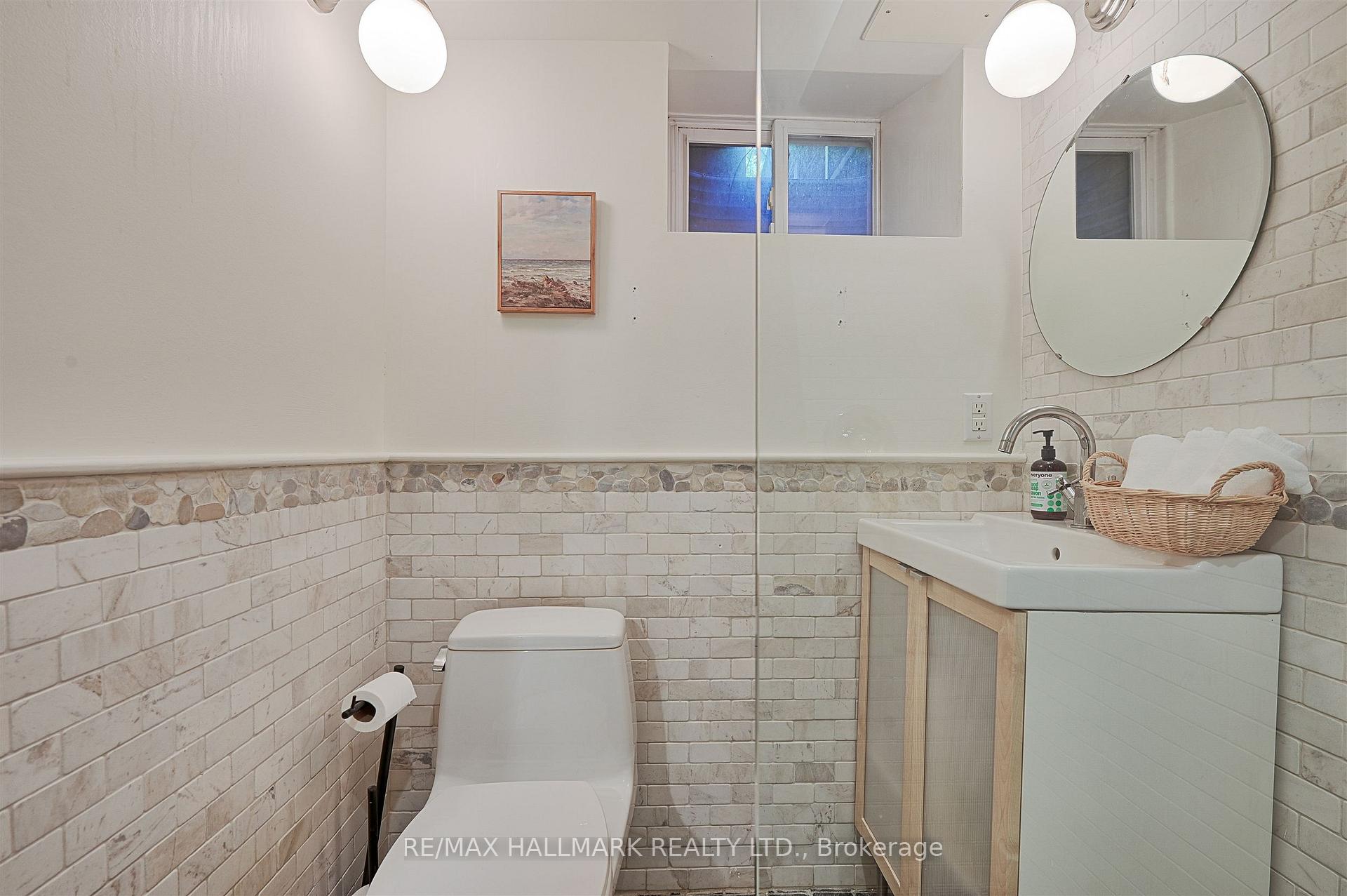 Photo 30 of 88 1/2 Massey Street, Toronto, Niagara — HOMEH