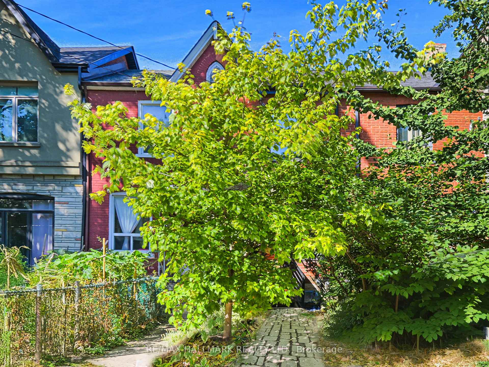 Photo 41 of 88 1/2 Massey Street, Toronto, Niagara — HOMEH