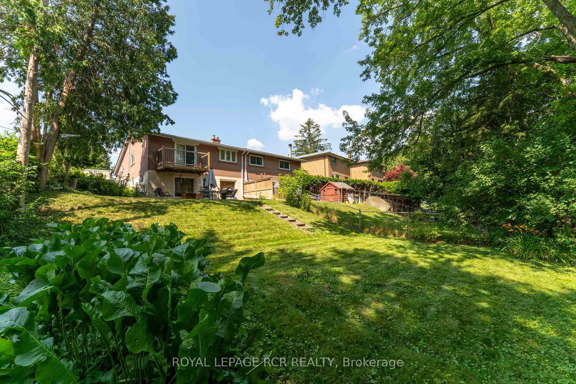 Photo 23 of 9 Dunham Crescent, Aurora, Aurora Heights — HOMEH