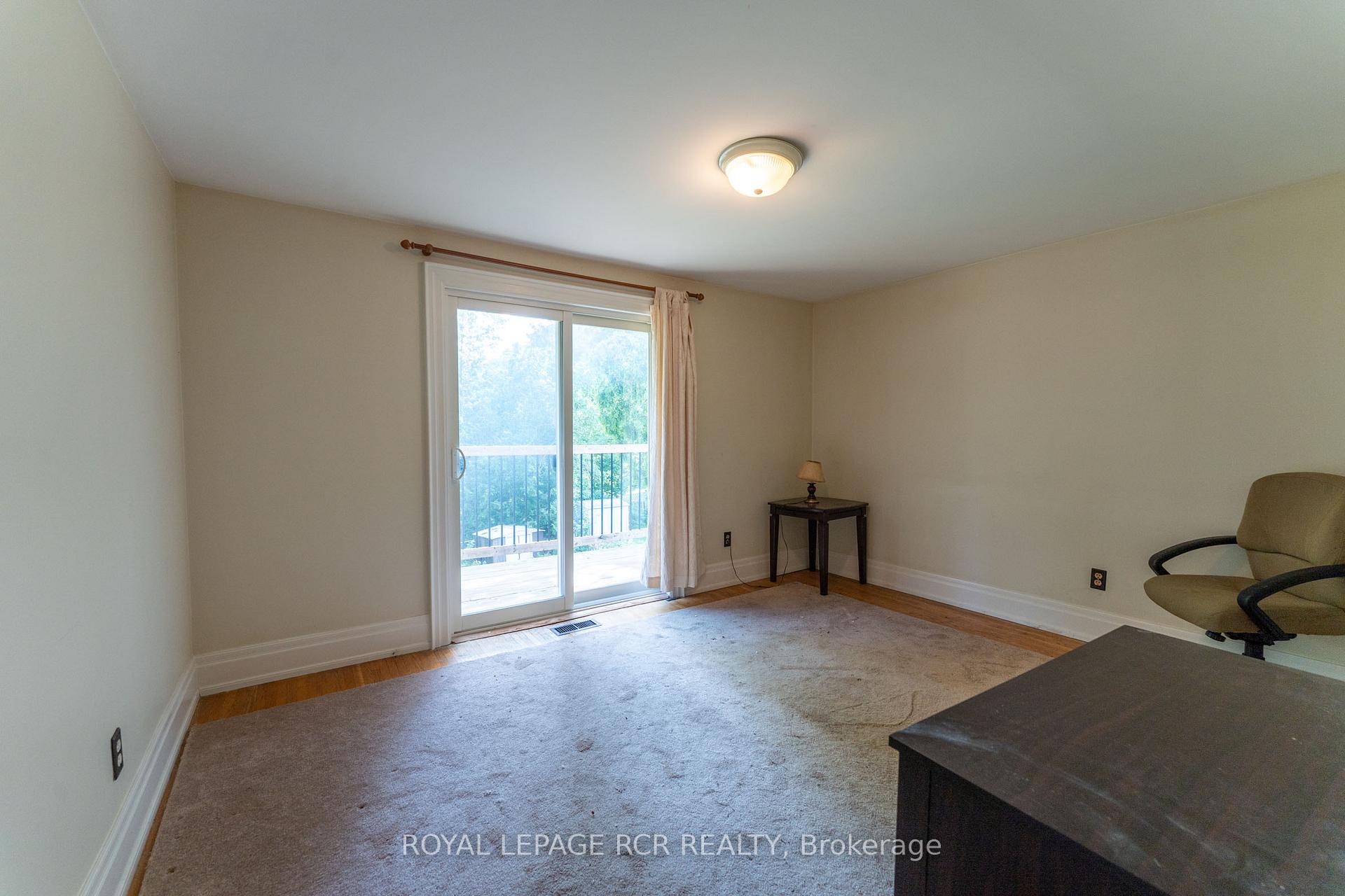 Photo 20 of 9 Dunham Crescent, Aurora, Aurora Heights — HOMEH