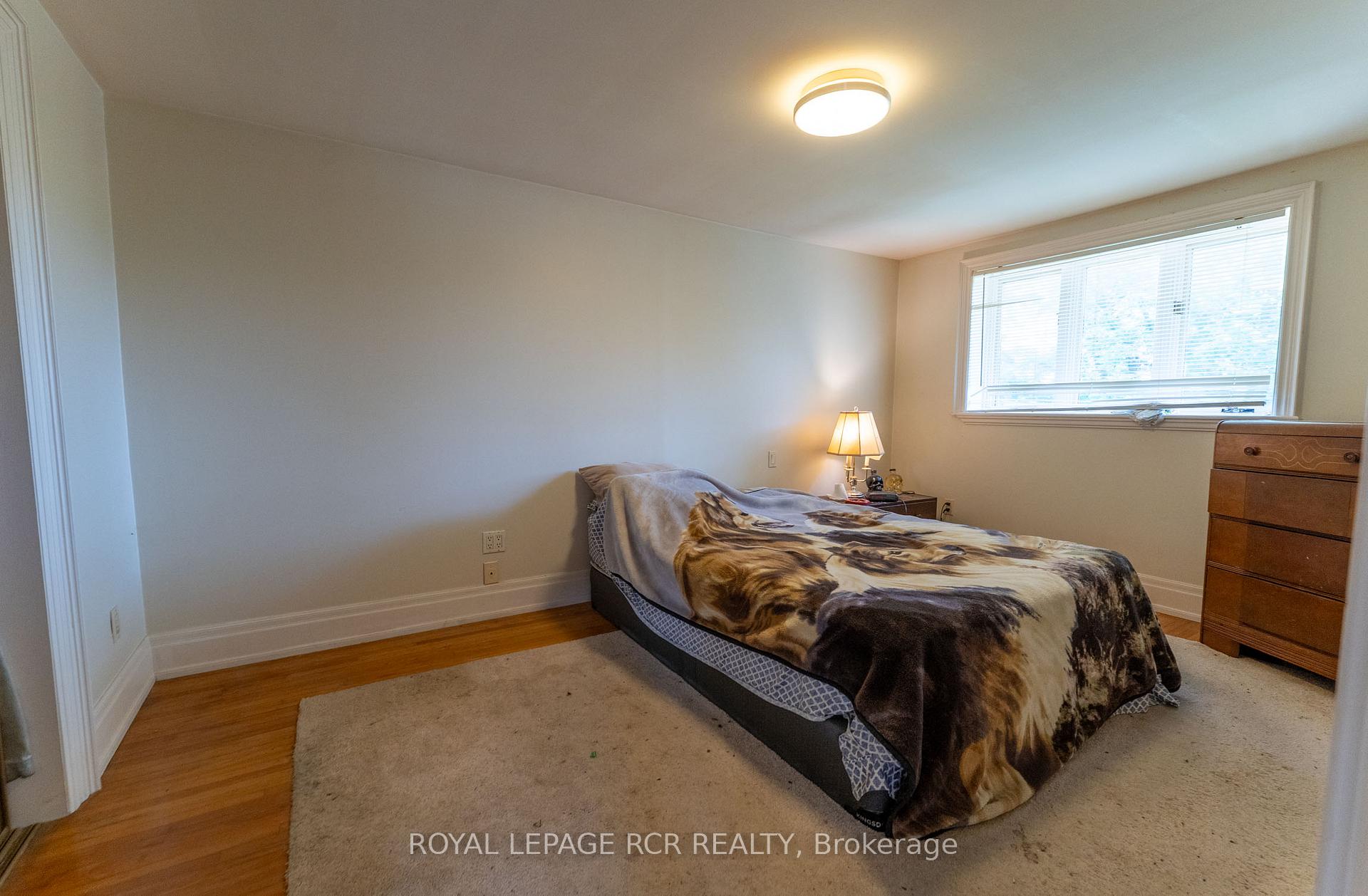 Photo 18 of 9 Dunham Crescent, Aurora, Aurora Heights — HOMEH