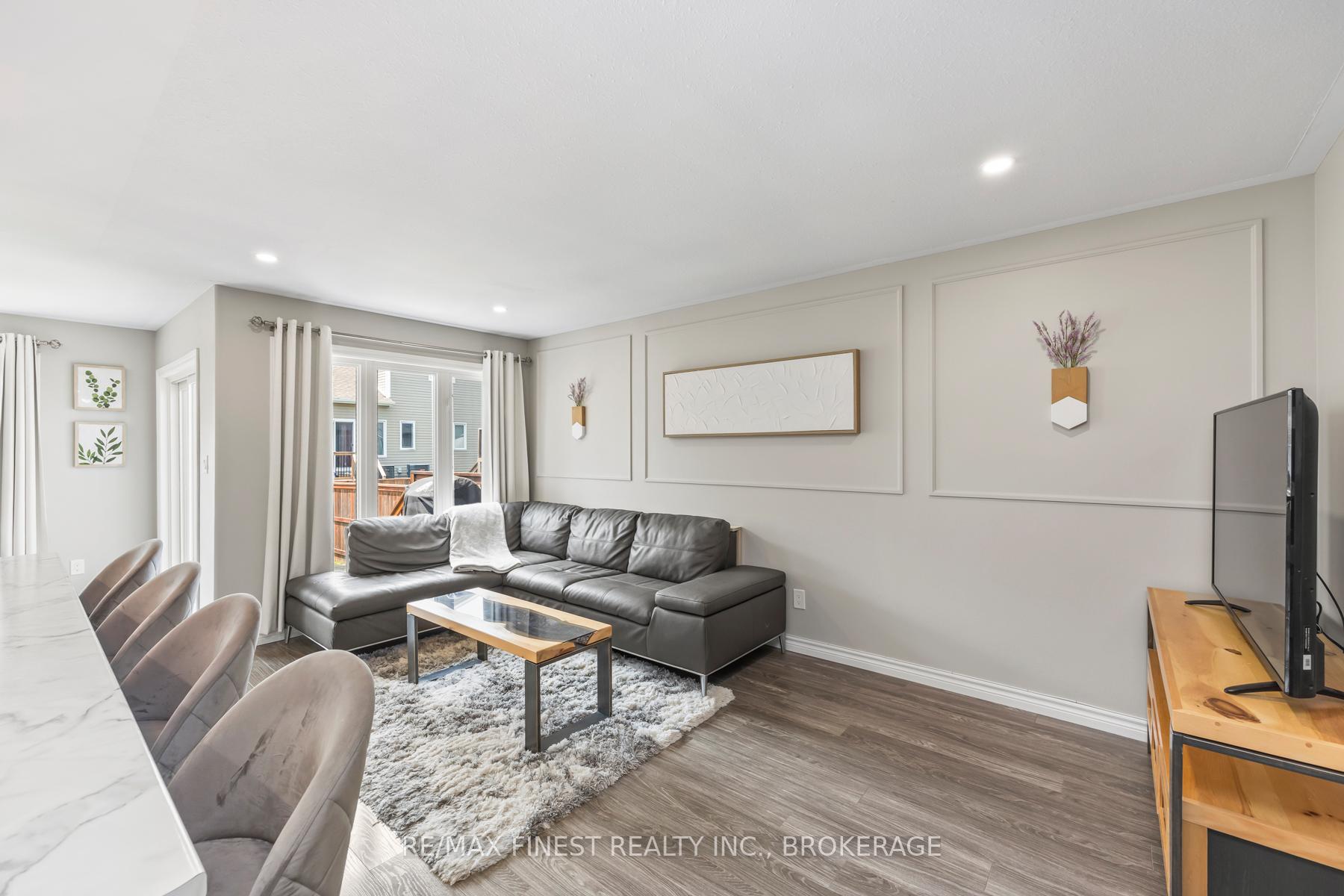 Photo 3 of 1445 Monarch Drive, Kingston, City Northwest — HOMEH