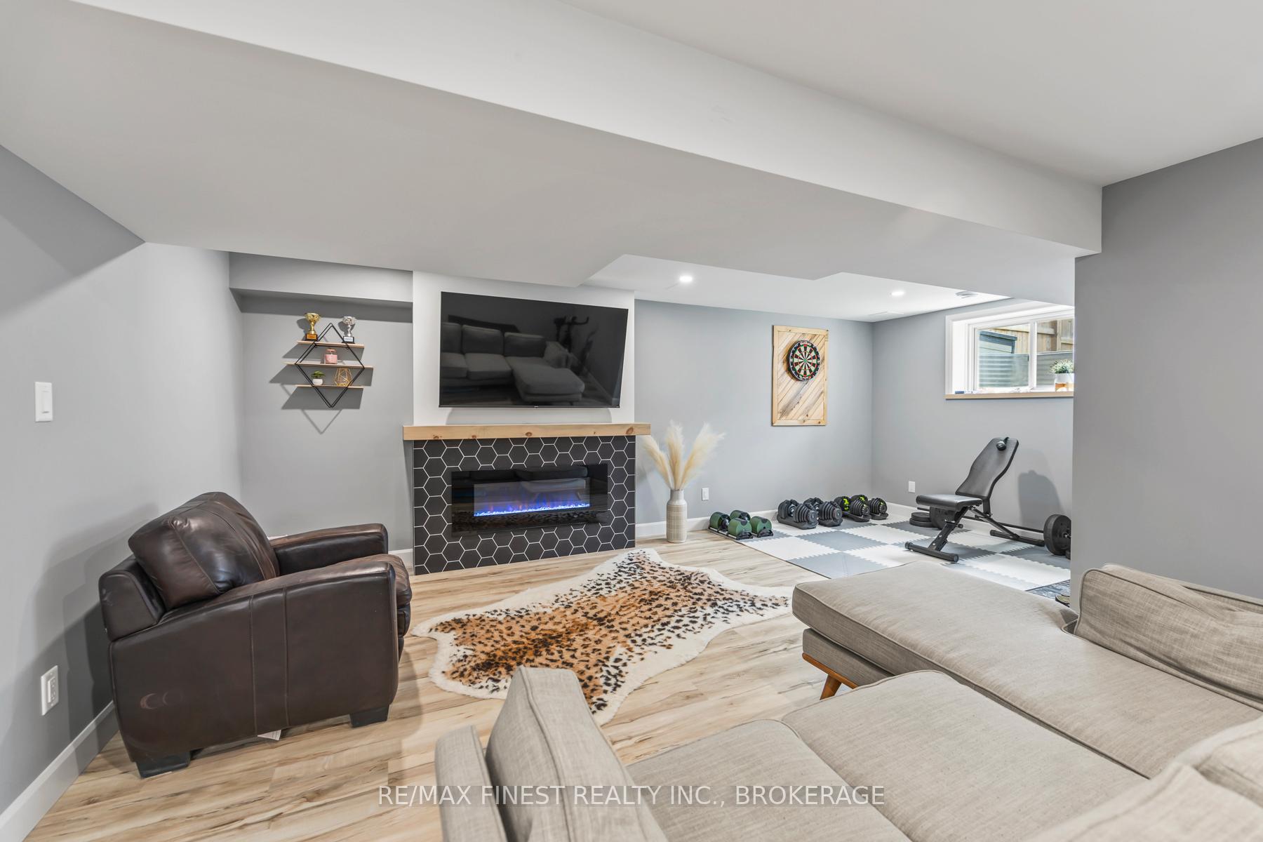 Photo 32 of 1445 Monarch Drive, Kingston, City Northwest — HOMEH