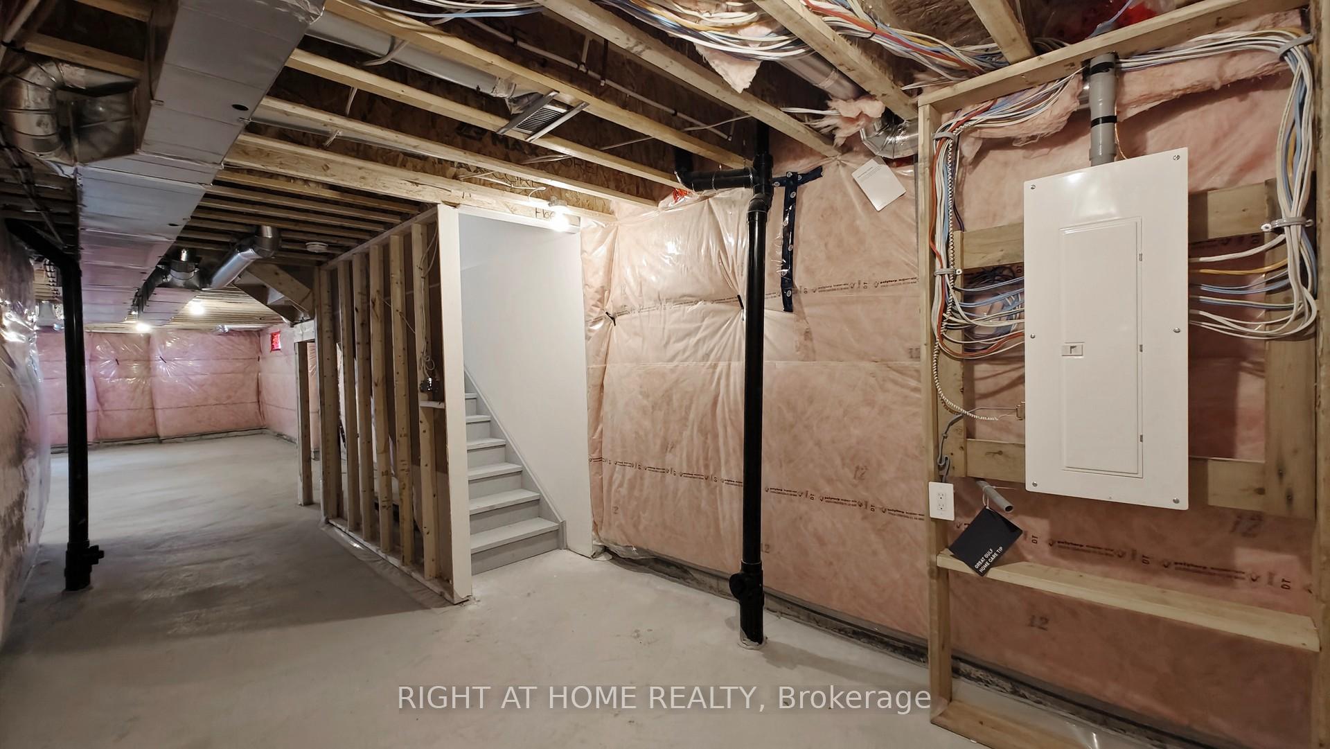 Photo 38 of 328 Bergamot Avenue, Milton, Ford — HOMEH