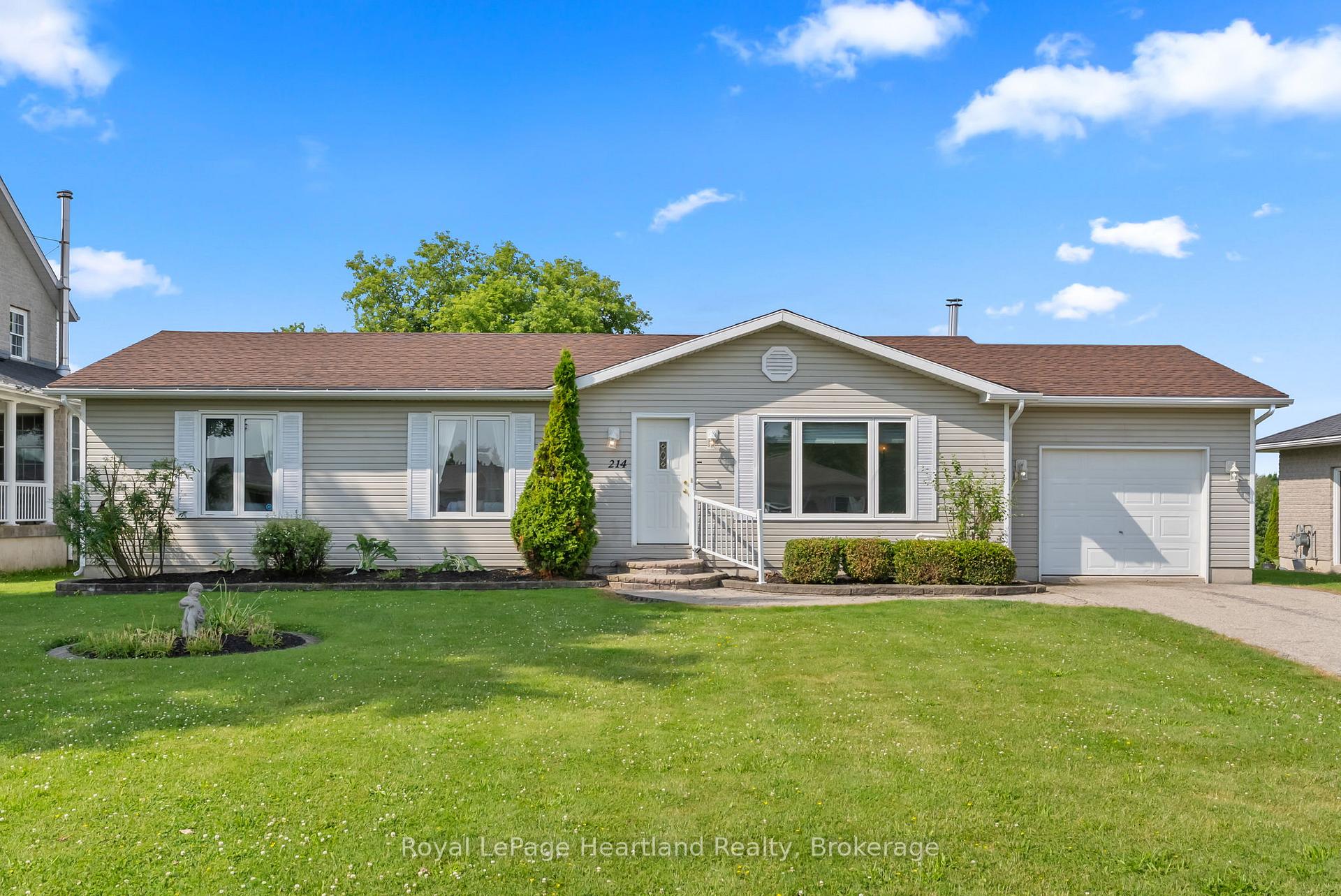 Photo 1 of 214 Margaret Street S, Minto — HOMEH