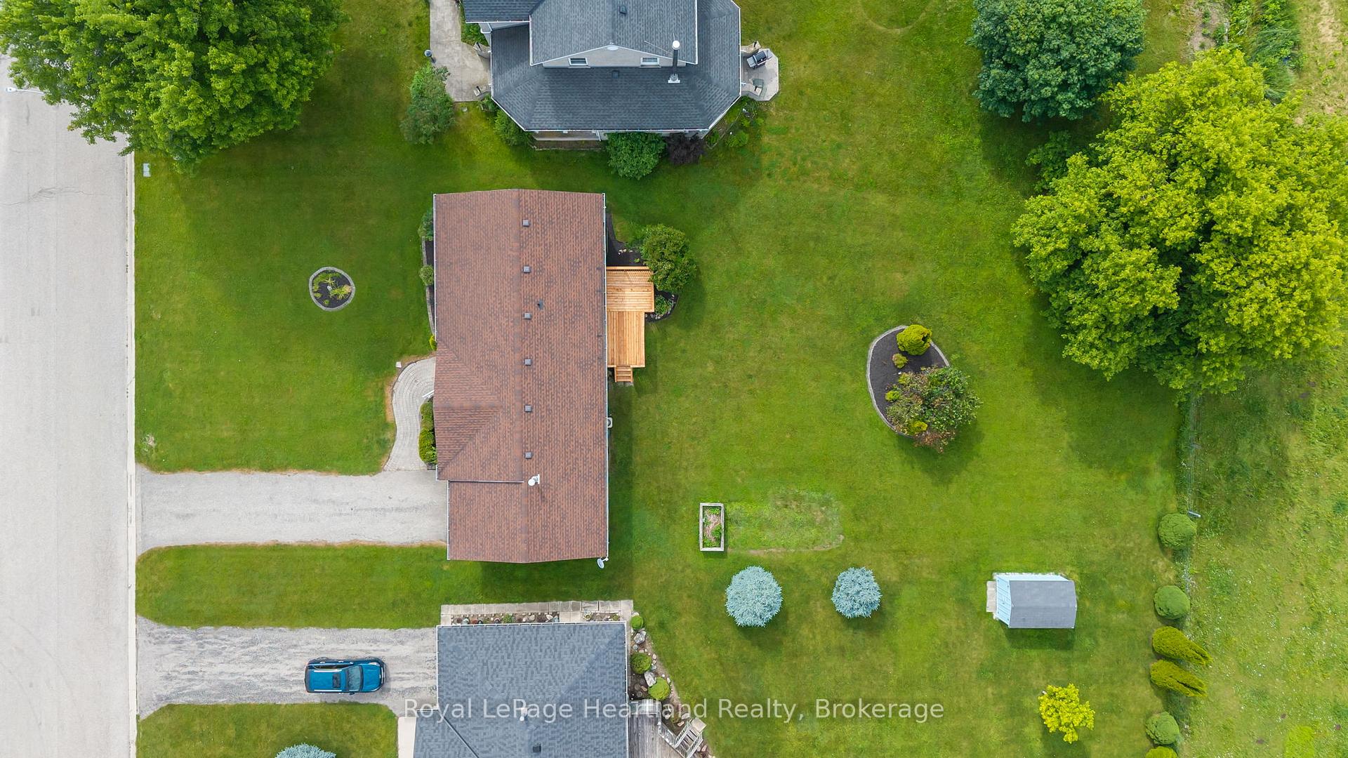 Photo 5 of 214 Margaret Street S, Minto — HOMEH