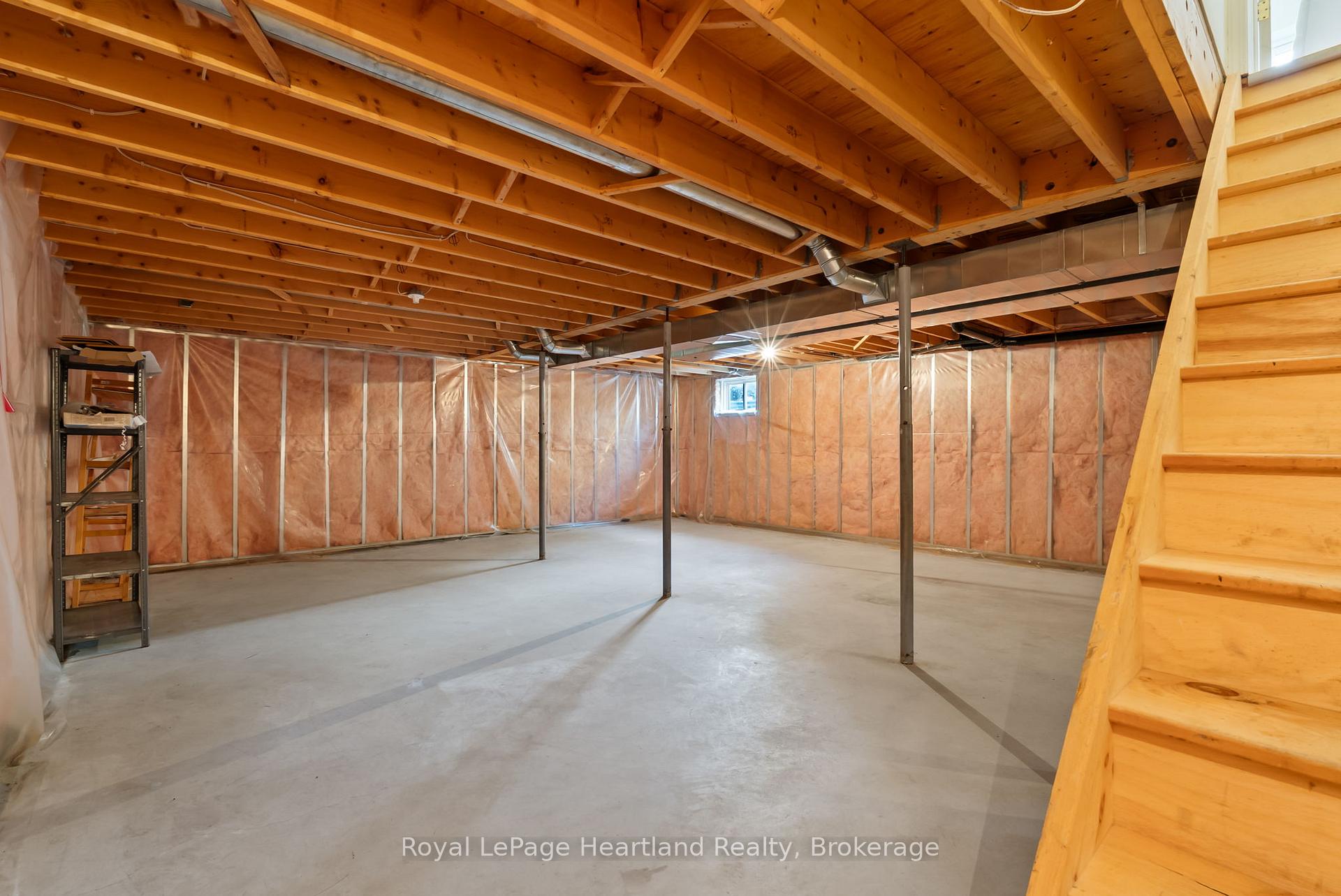 Photo 18 of 214 Margaret Street S, Minto — HOMEH